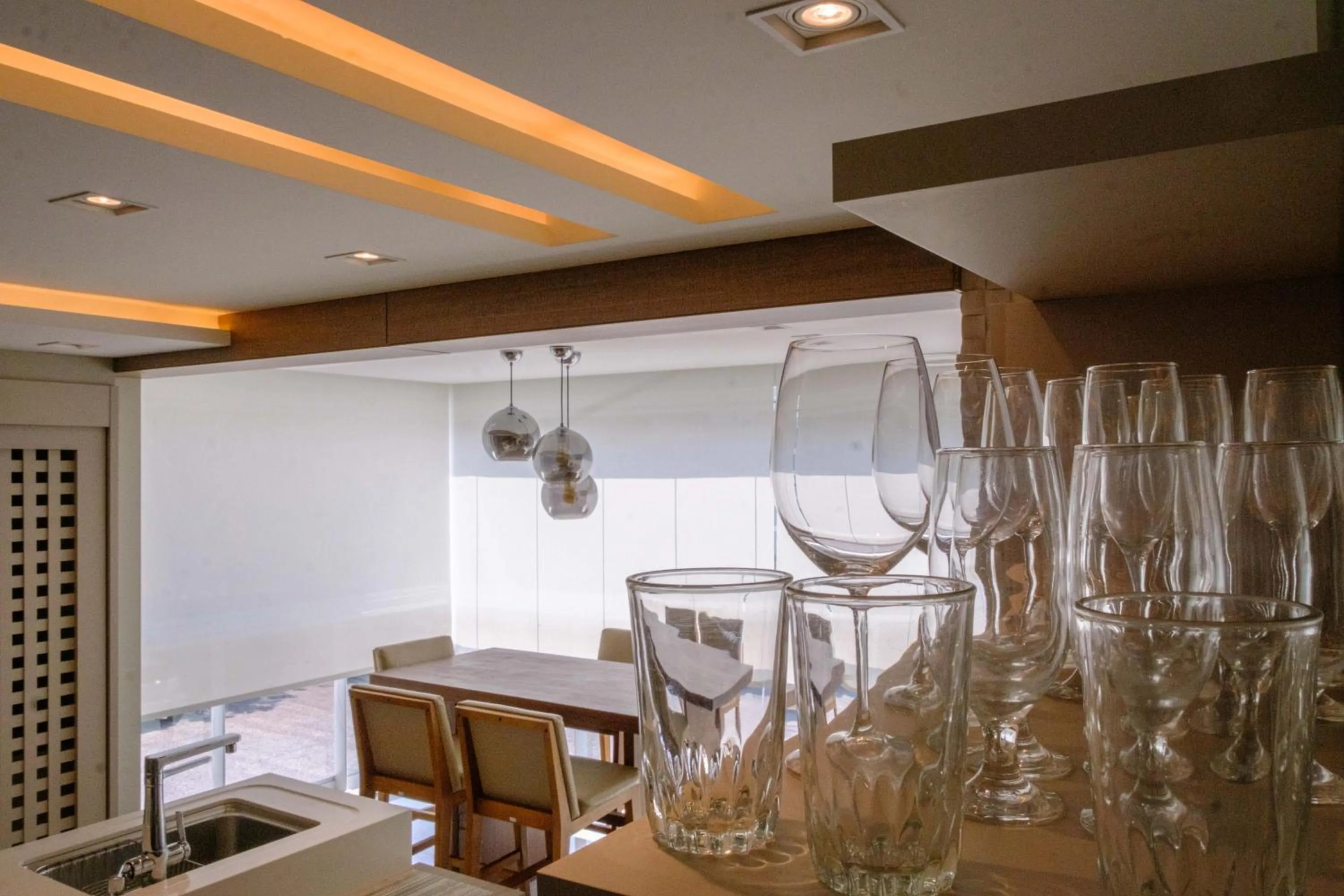 Luxury at the beach!Wi-Fi500Mpbs