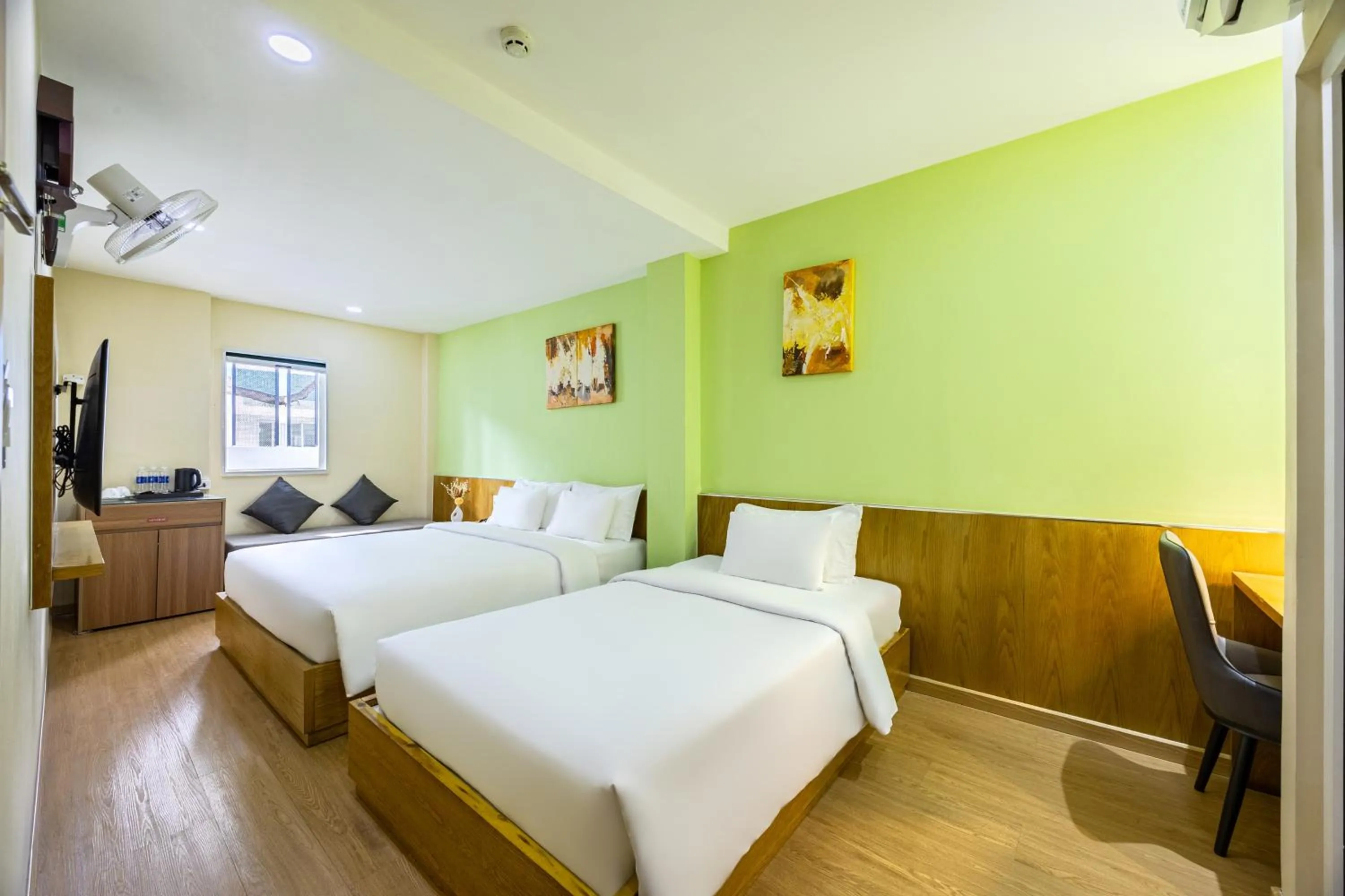 Bed in A25 Hotel - 142 Bùi Thị Xuân