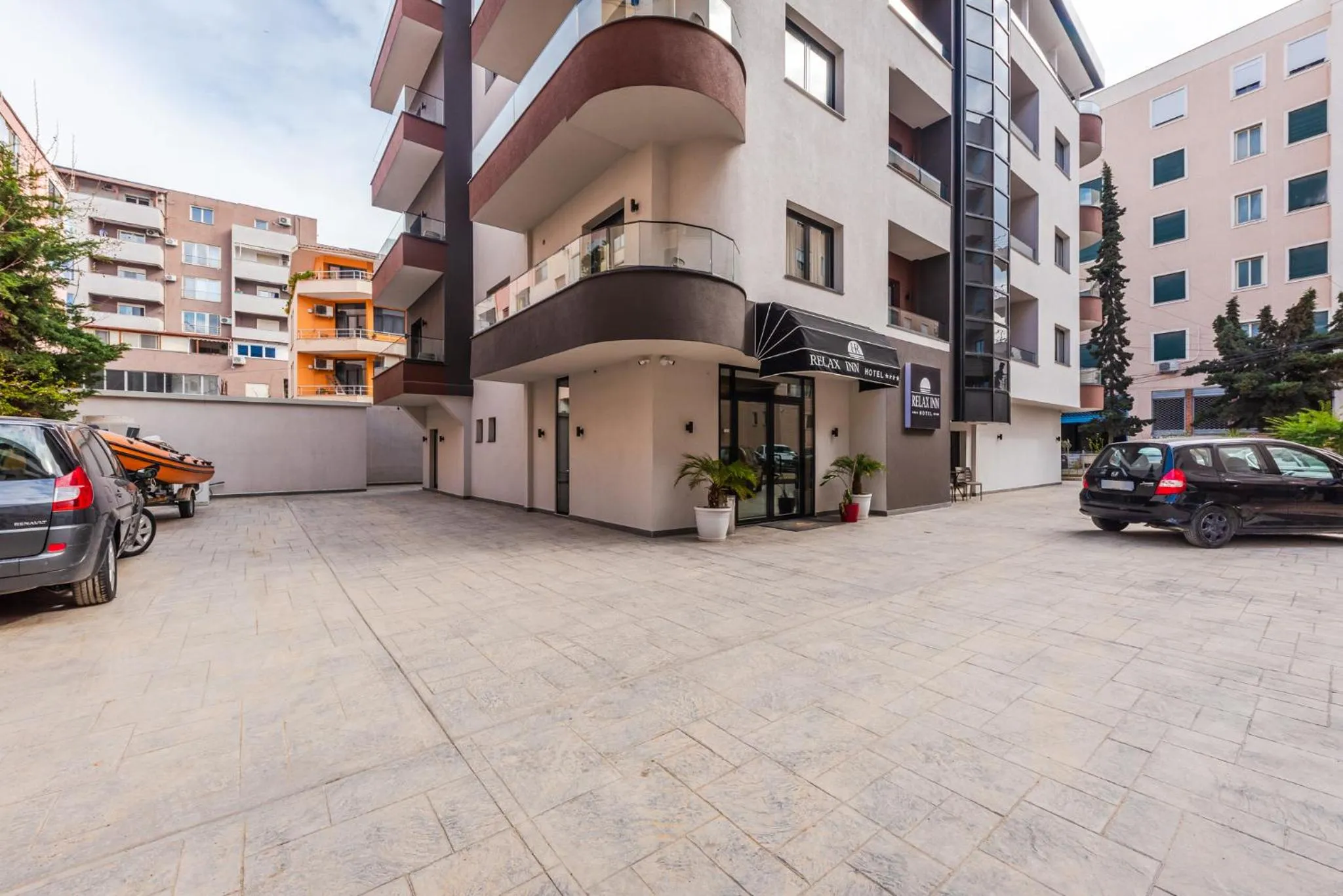 Property building in Relax Inn Hotel Durres