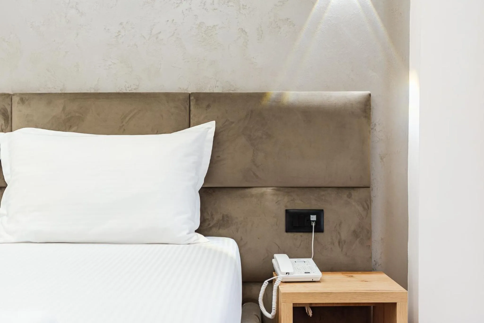 Decorative detail, Bed in Relax Inn Hotel Durres