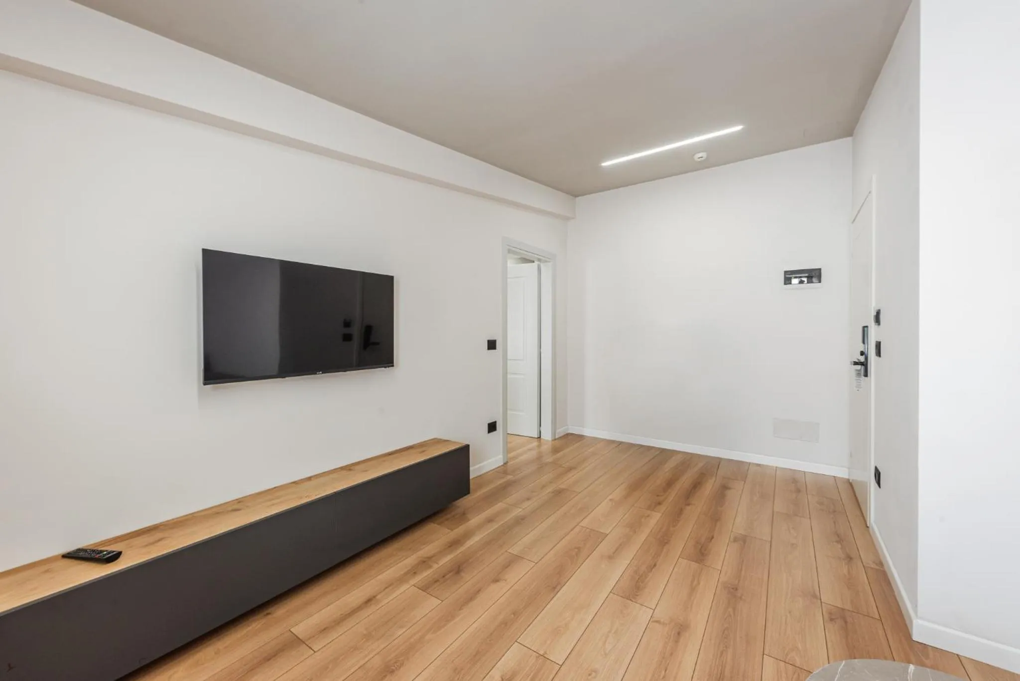 Family in Relax Inn Hotel Durres