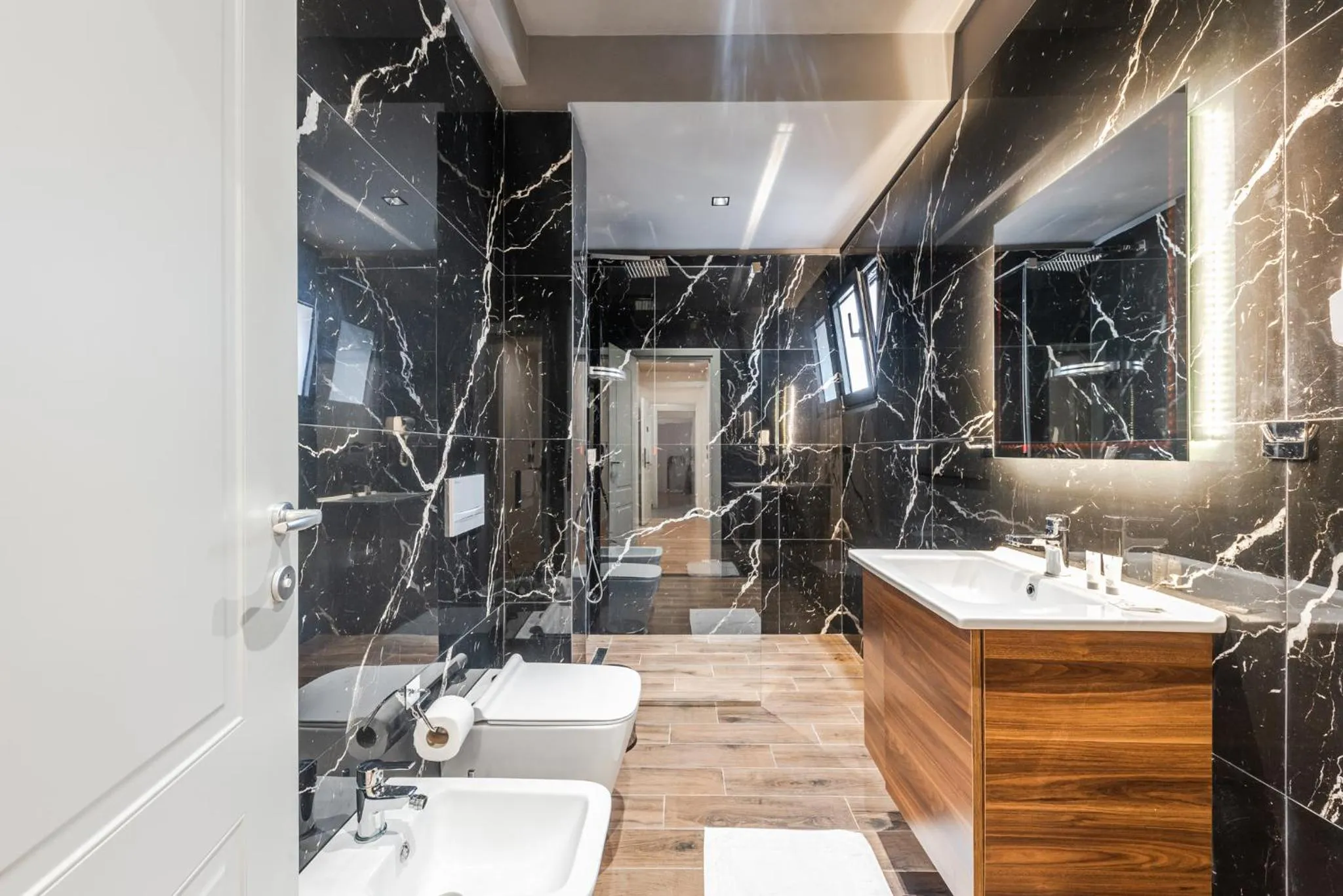 Shower in Relax Inn Hotel Durres