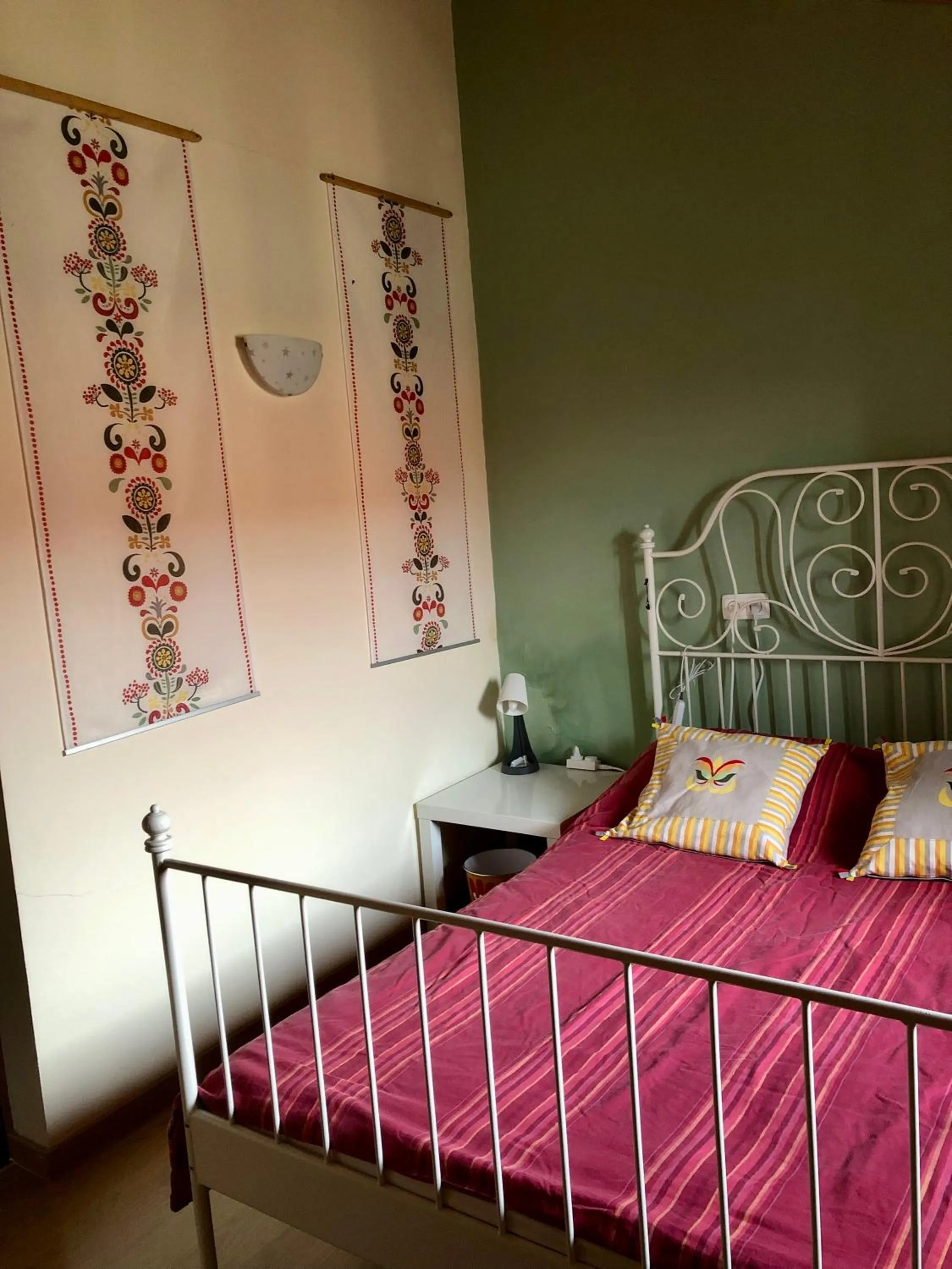 Bedroom, Bed in House Of The Three Marias