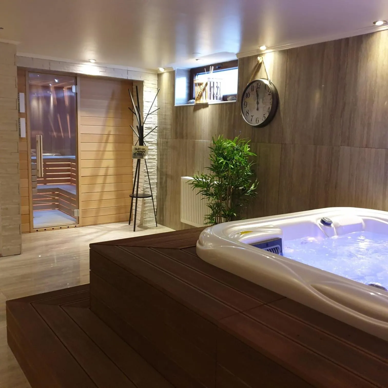 Hot Tub in Villa Biser Dunava