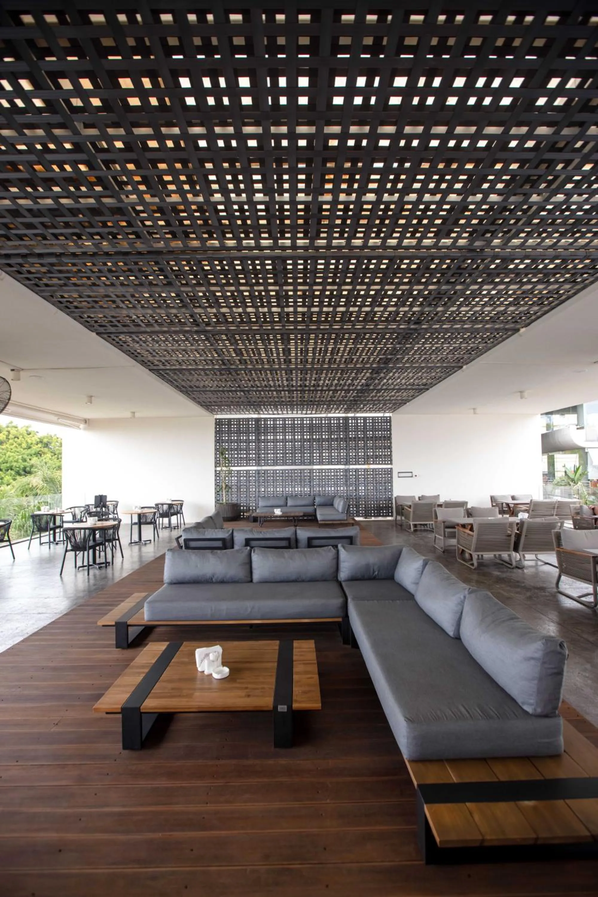 Restaurant/places to eat in WhiteLace Resort