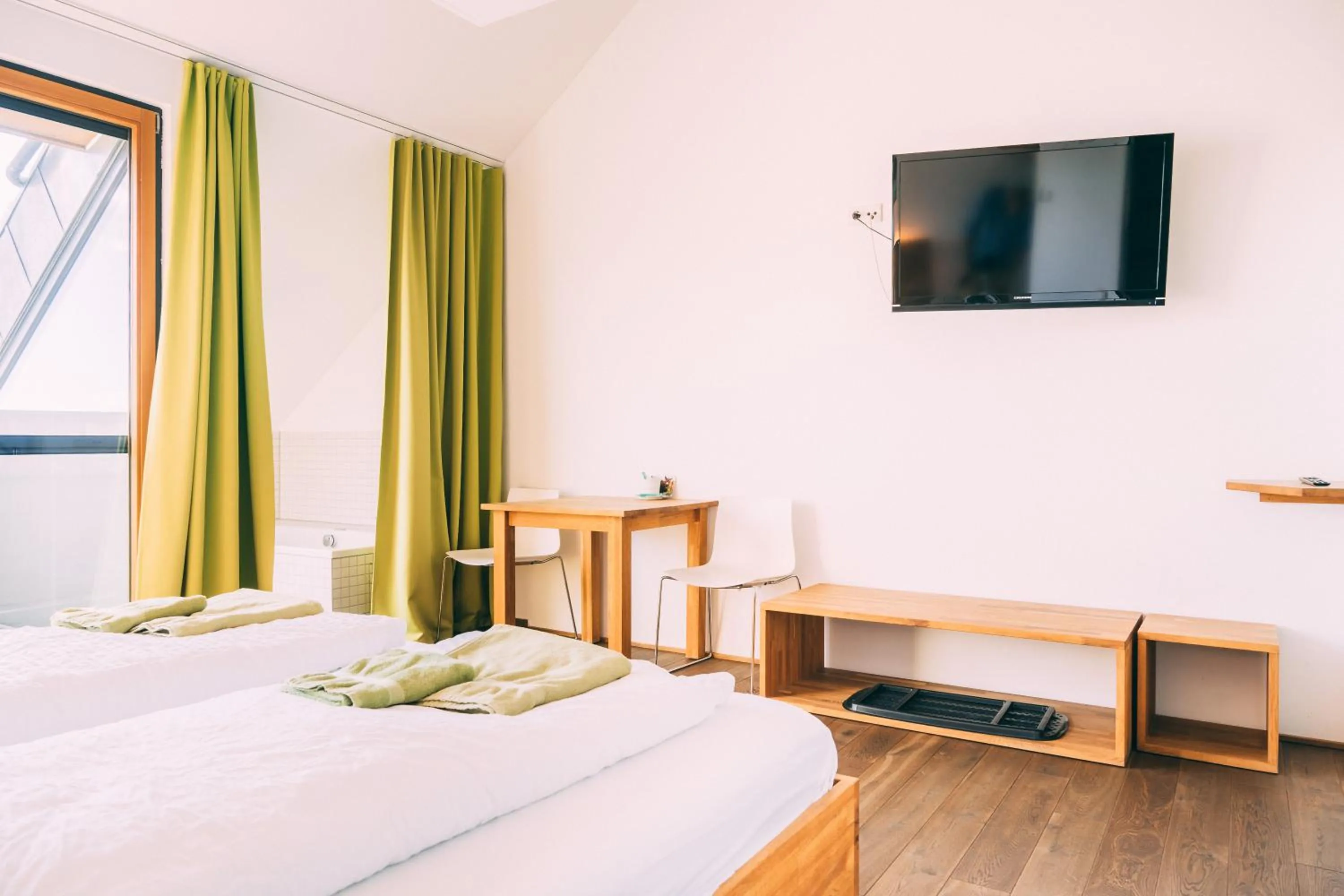 Photo of the whole room, Bed in Gut Hügle Erlebnishof