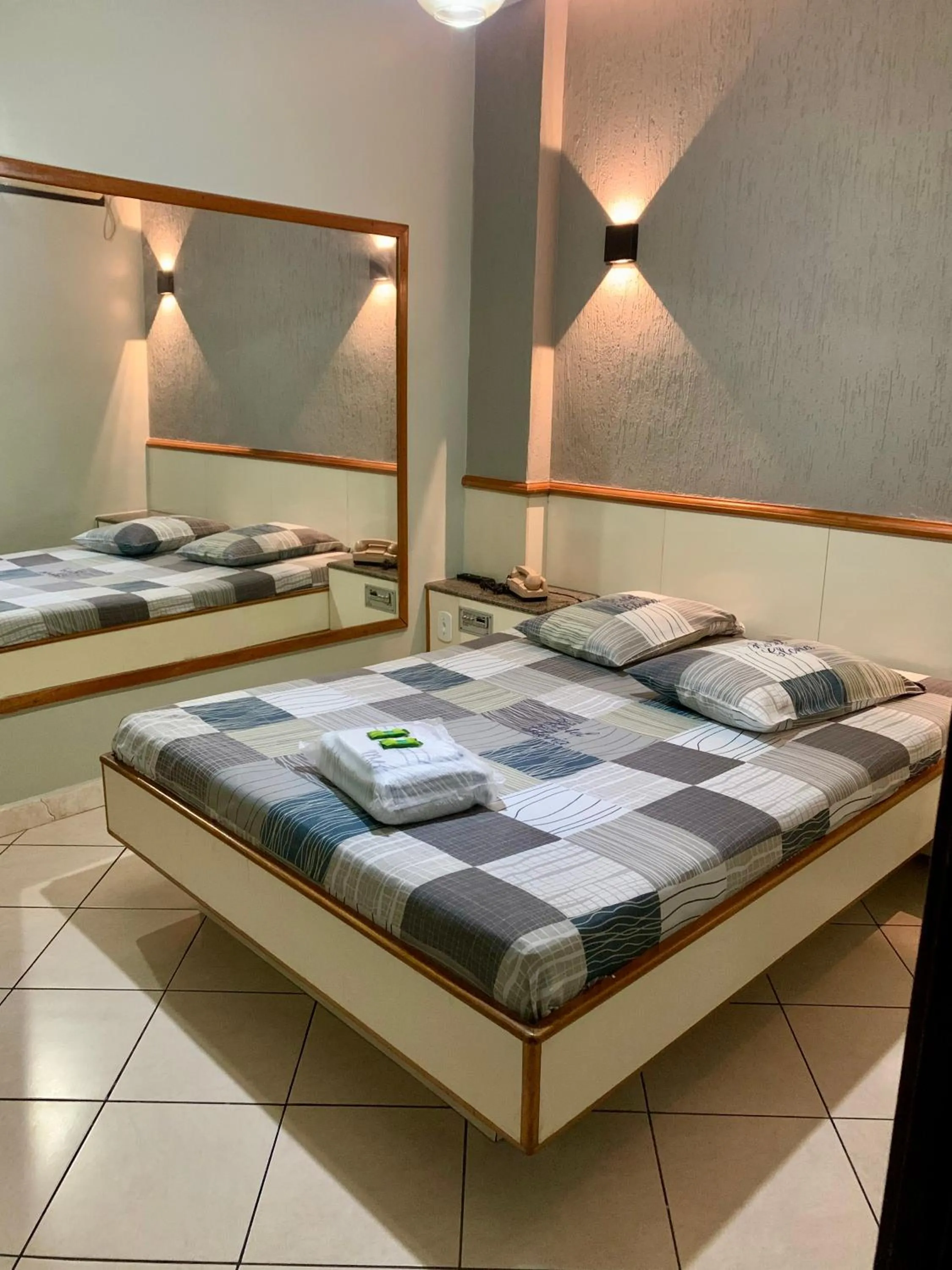 Bed in Hotel Glória