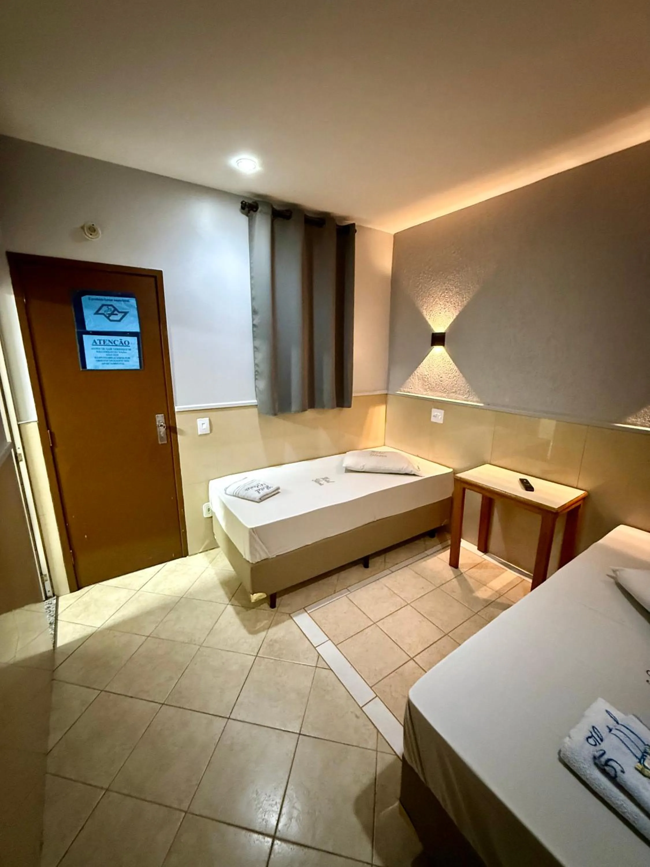 Bed in Hotel Glória