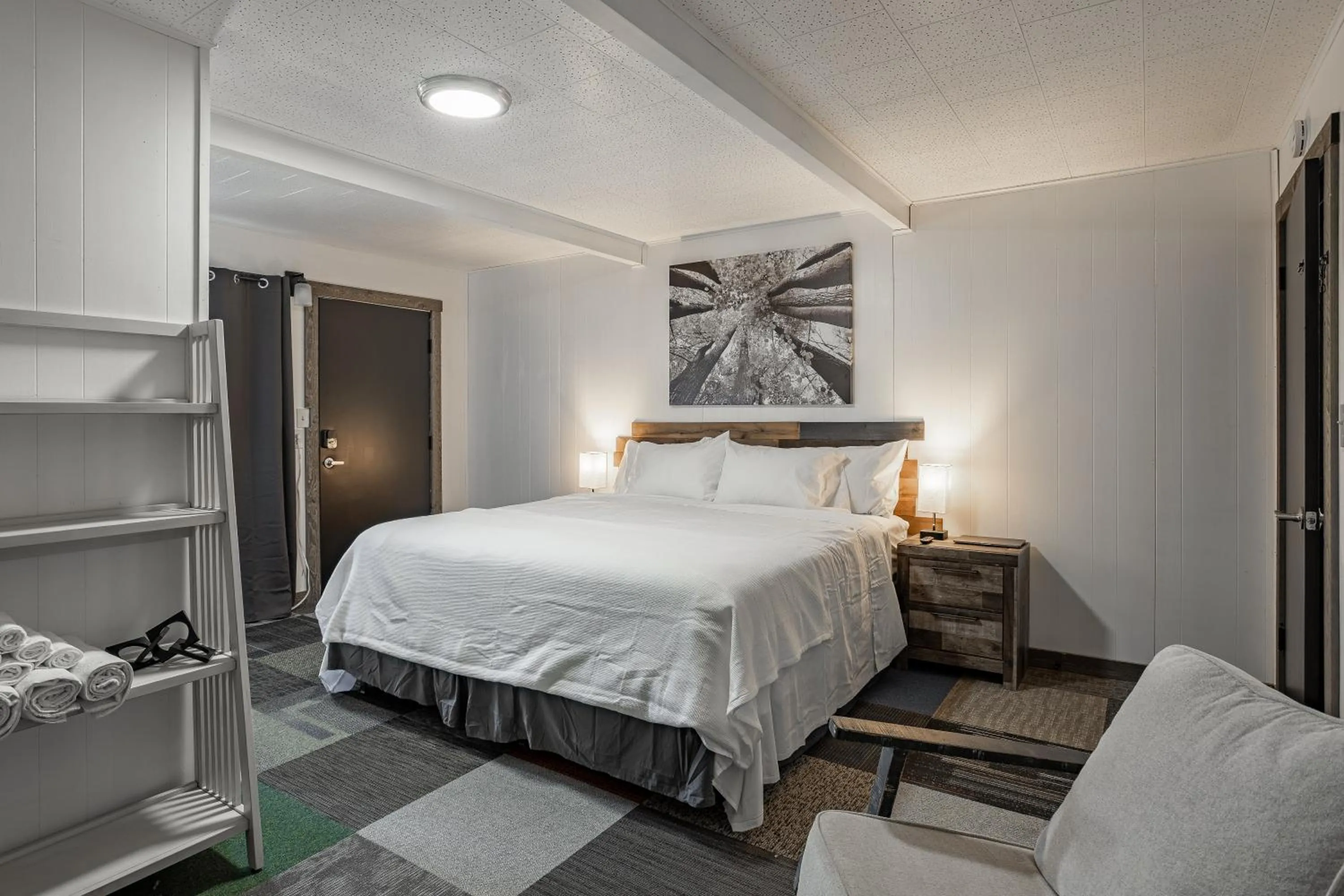 Bed in Copperhead Lodge