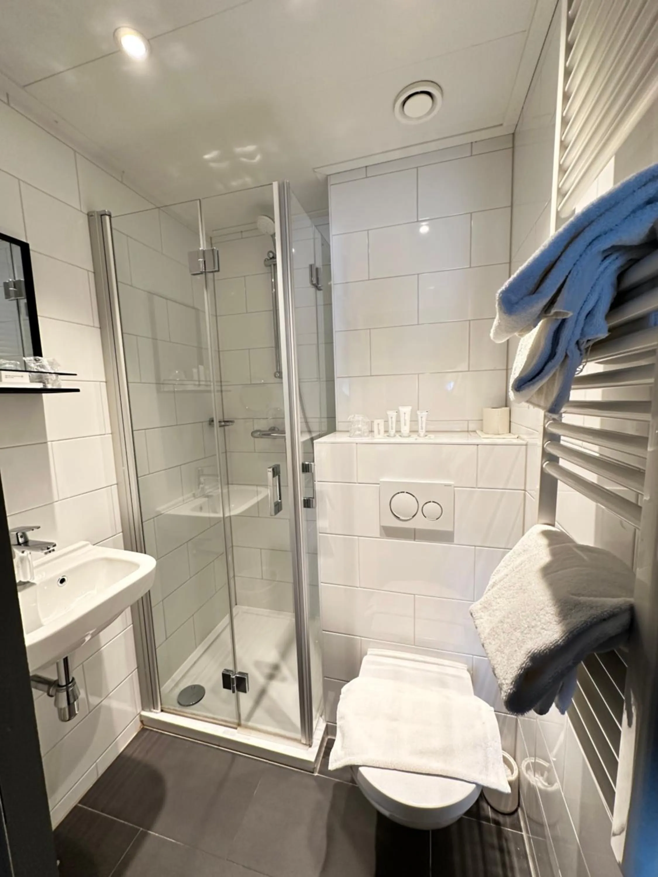 Property building in Prinsengracht Hotel