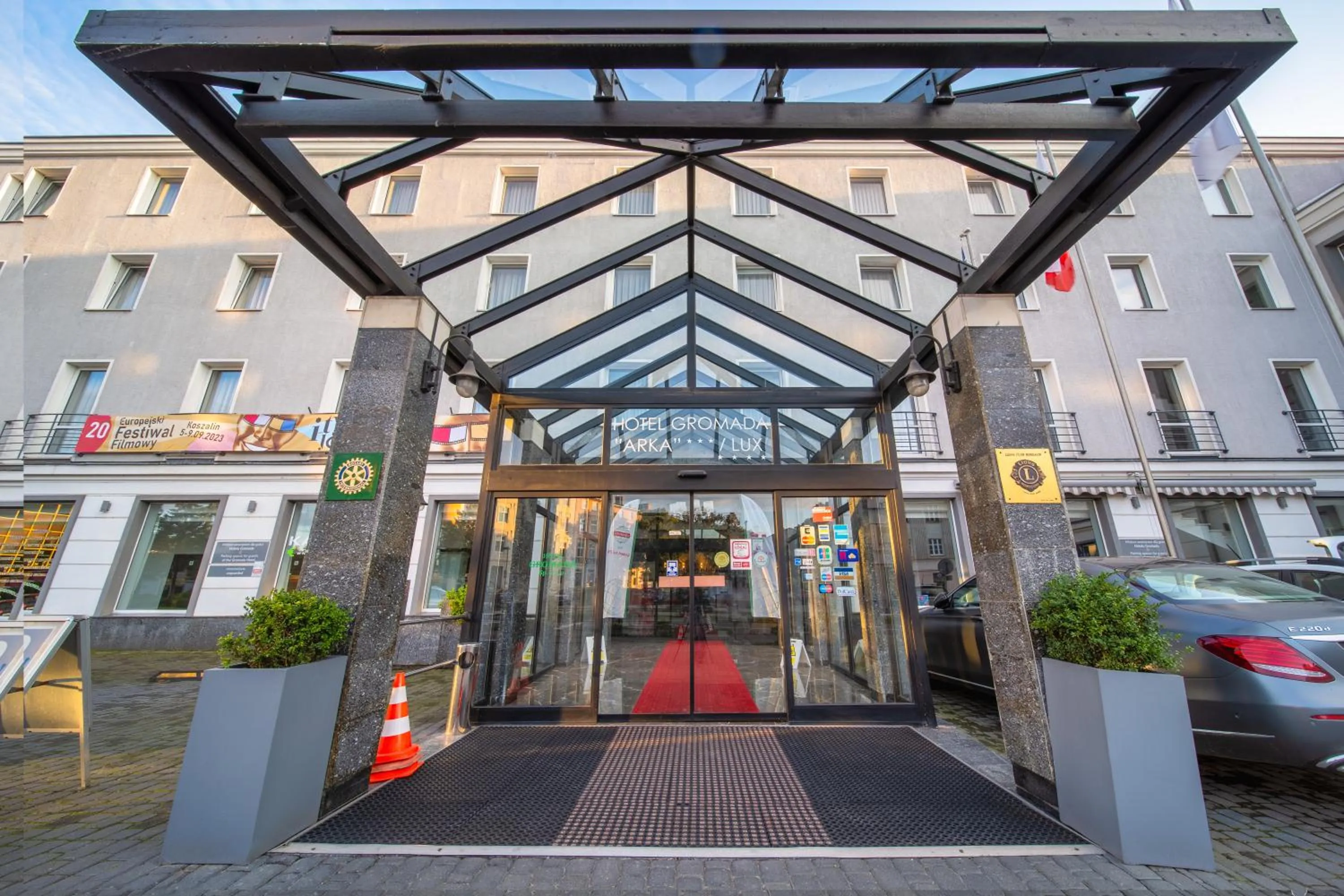 Facade/entrance in Hotel Gromada