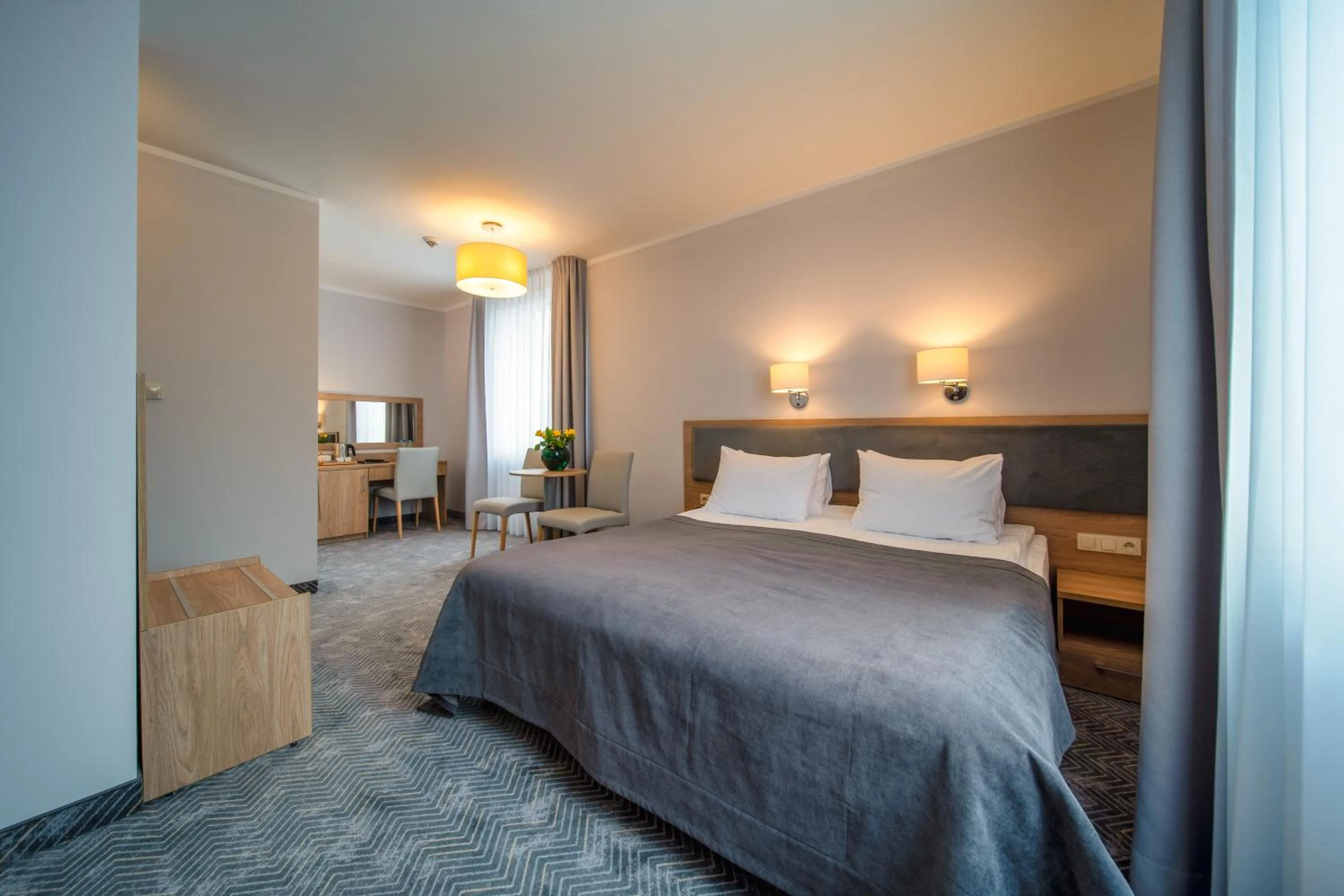 Bed in Hotel Gromada