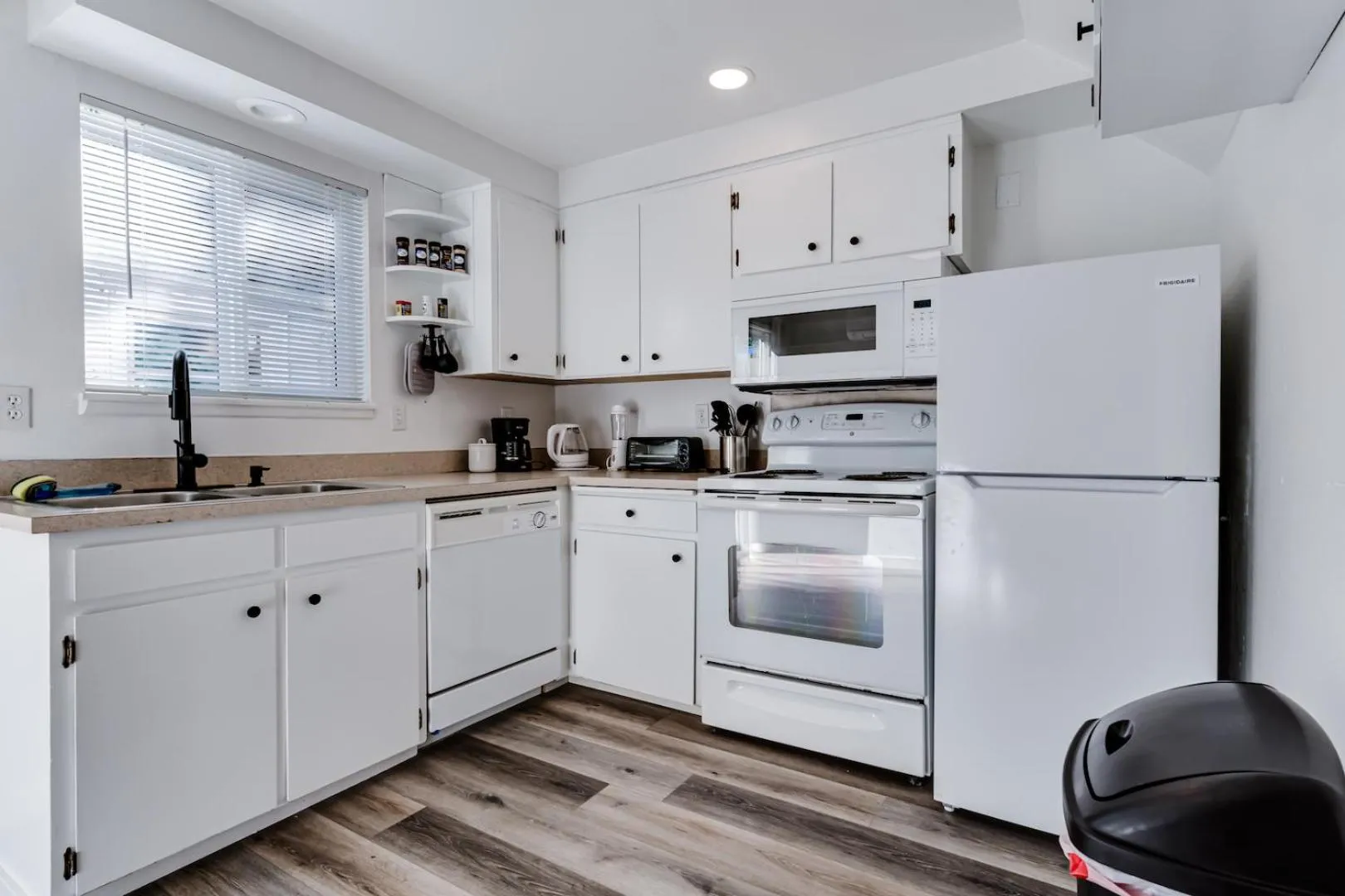 Modern Retreat near UofO, Autzen Stadium, Amazon Park #2