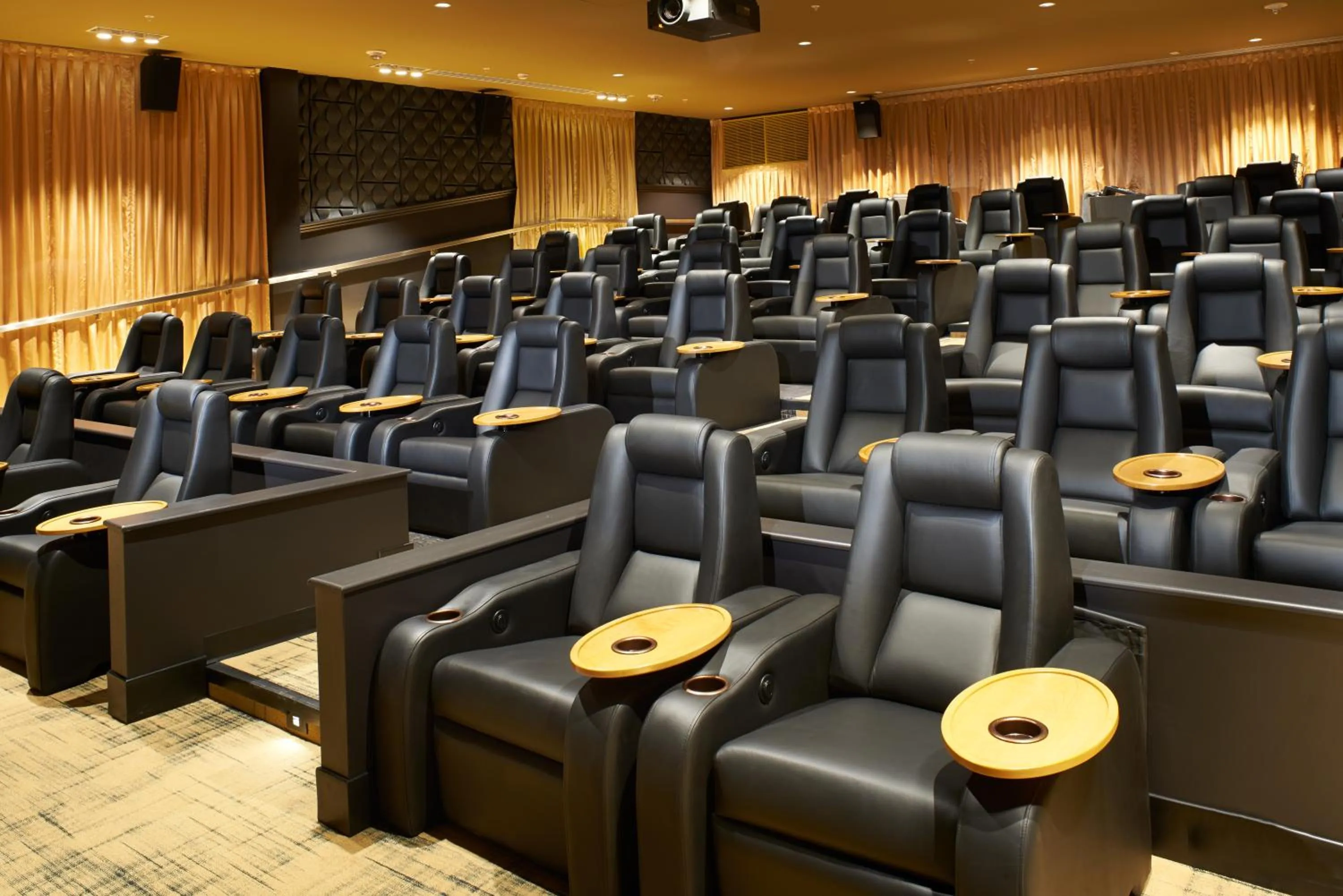 Property building in Metropolitan at The 9, Autograph Collection