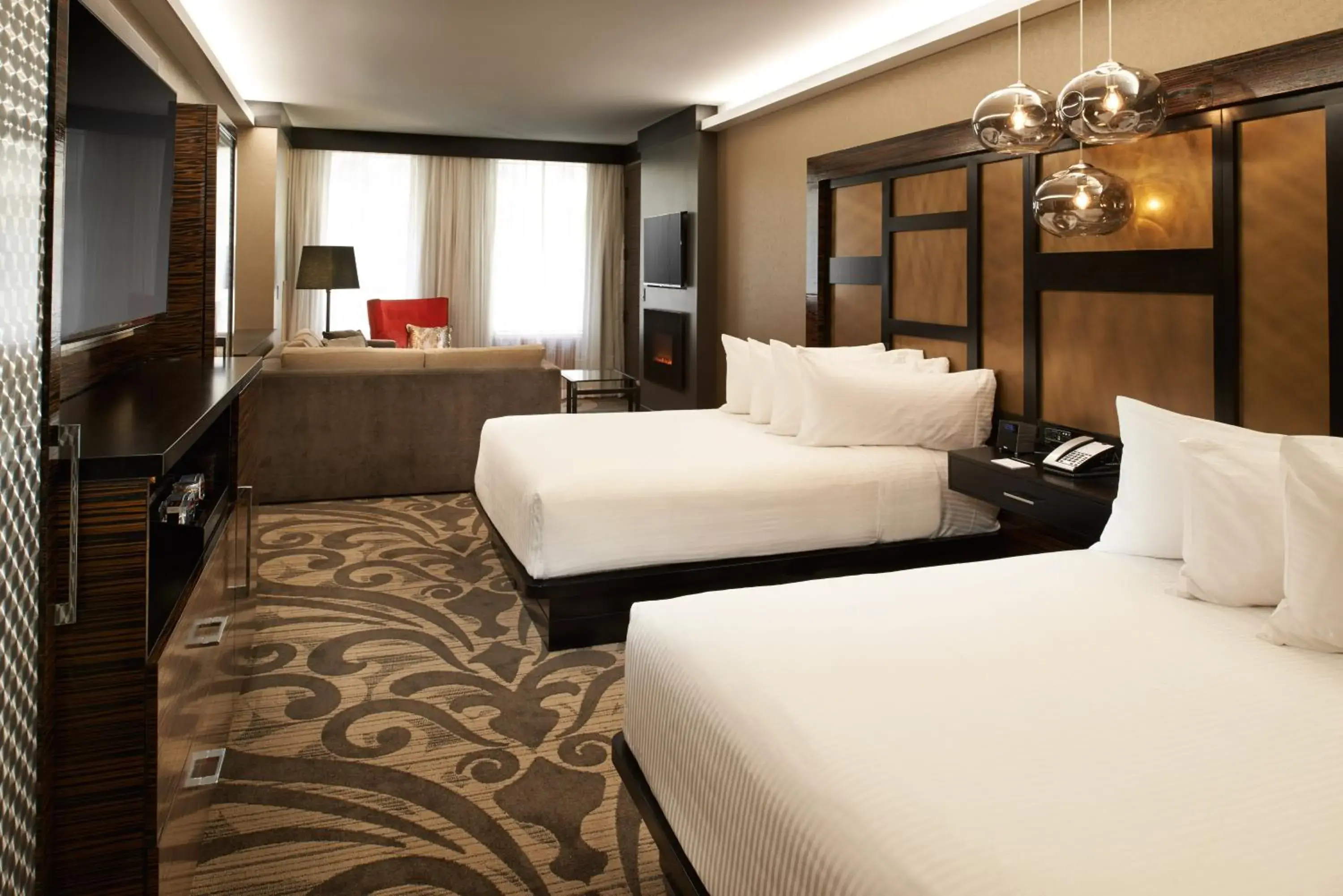 TV and multimedia, Bed in Metropolitan at The 9, Autograph Collection TV and multimedia, Bed in Metropolitan at The 9, Autograph Collection