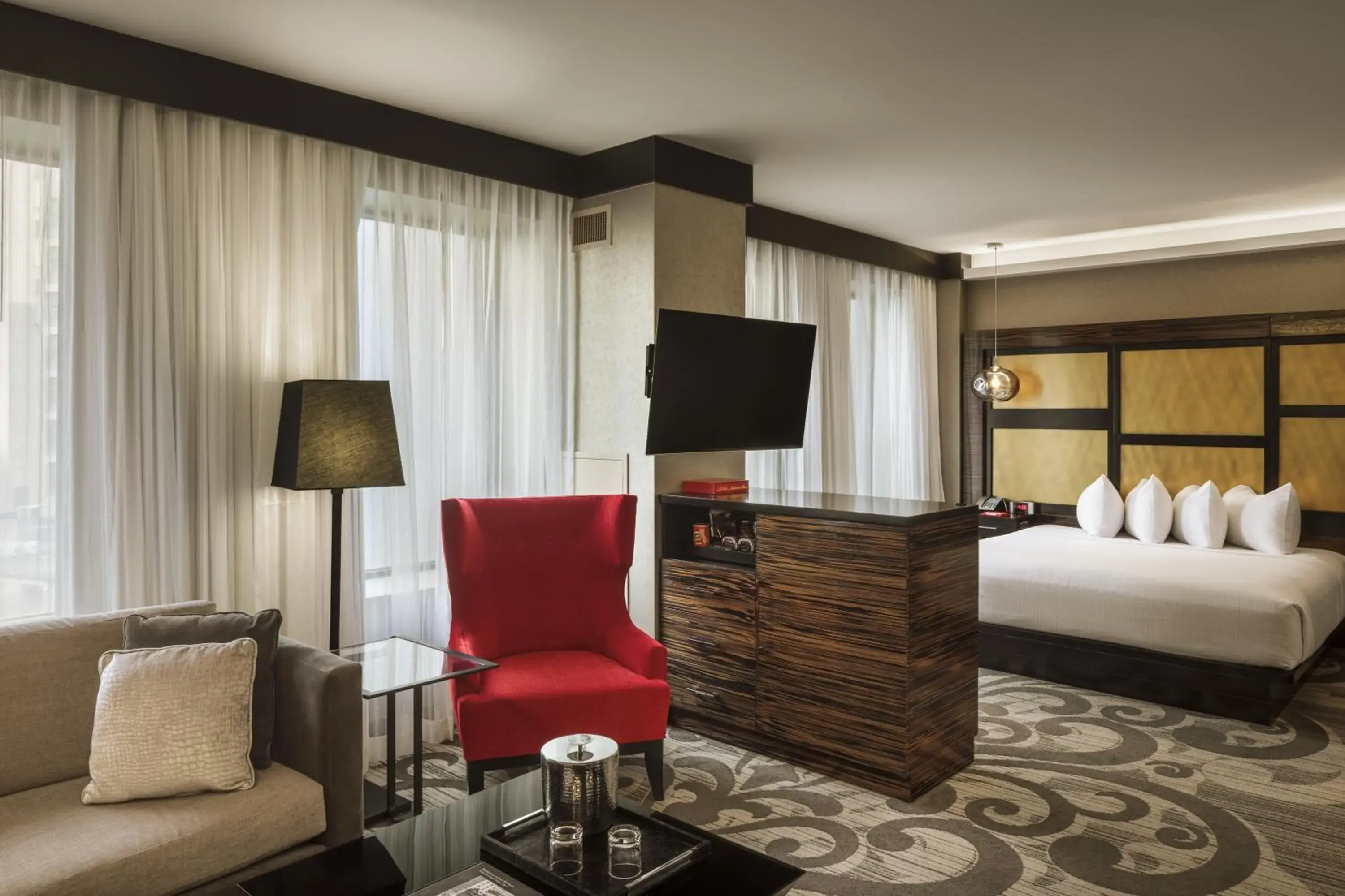 acessibility, Bed in Metropolitan at The 9, Autograph Collection acessibility, Bed in Metropolitan at The 9, Autograph Collection