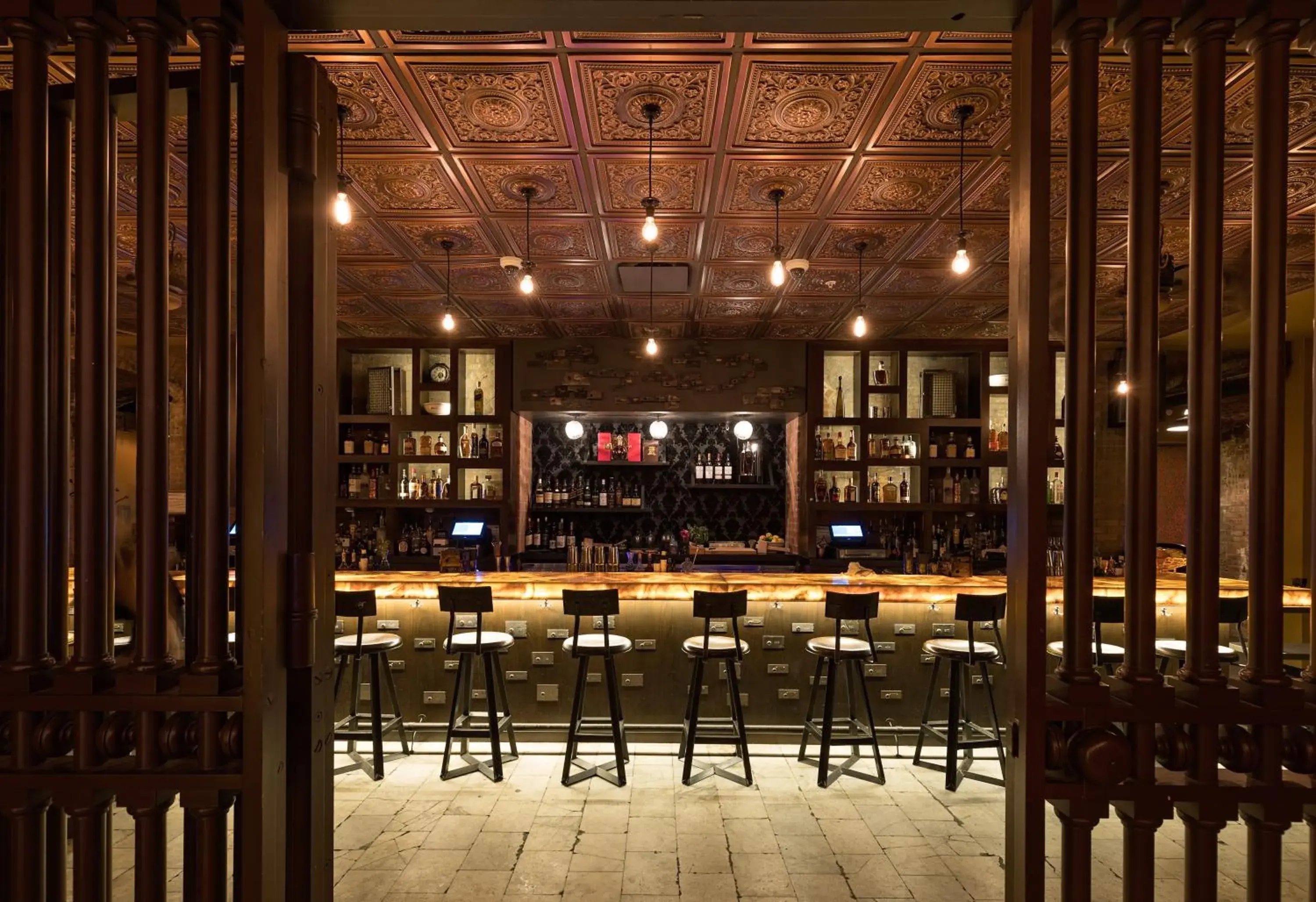 Lounge or bar in Metropolitan at The 9, Autograph Collection Lounge or bar in Metropolitan at The 9, Autograph Collection