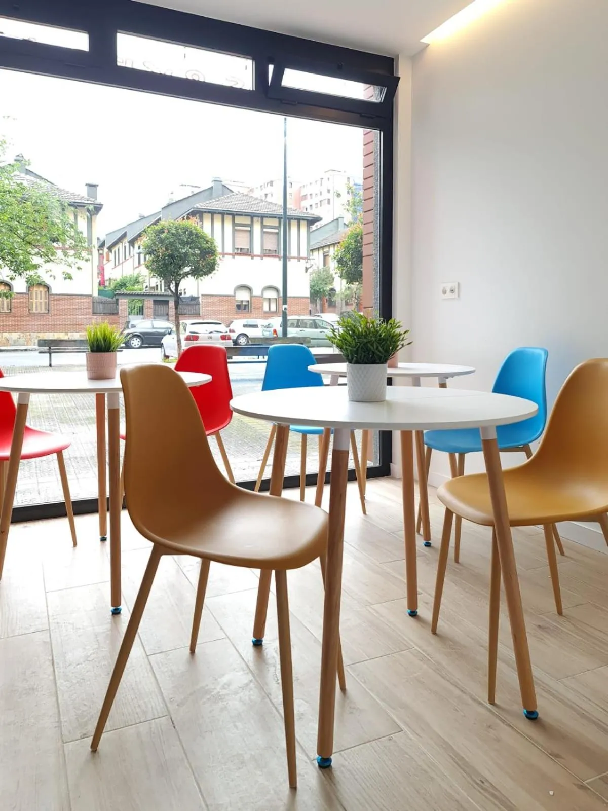 Kitchen or kitchenette in Bilbao ROOMS & KITCHEN Santutxu