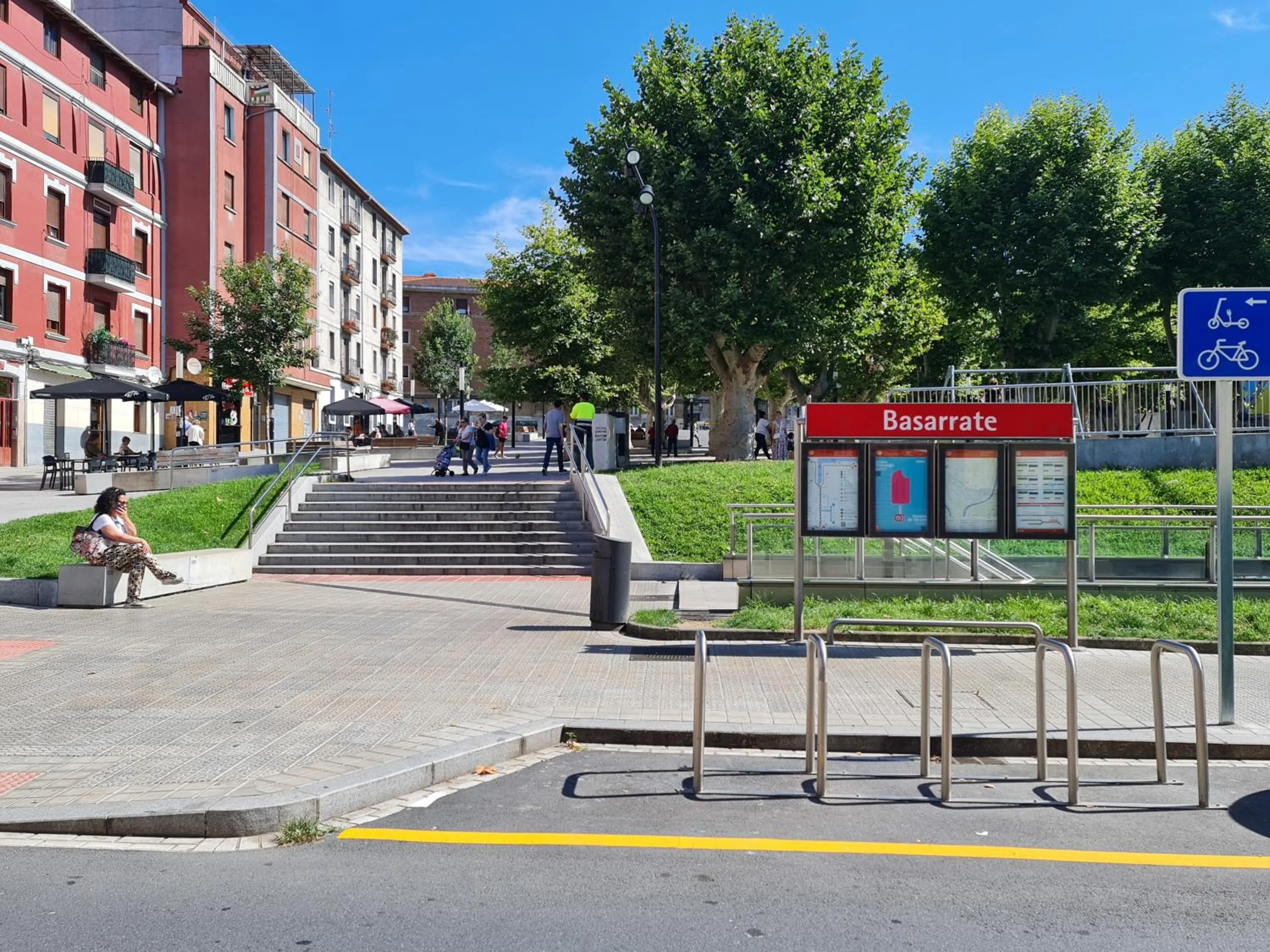 Location in Bilbao ROOMS & KITCHEN Santutxu