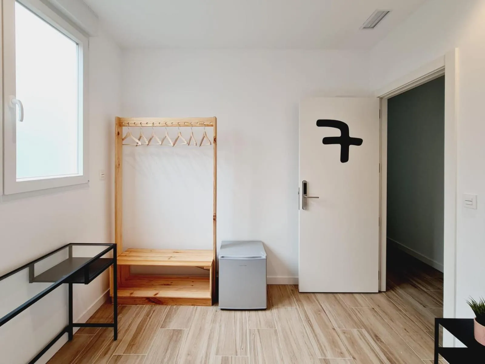 Photo of the whole room in Bilbao ROOMS & KITCHEN Santutxu