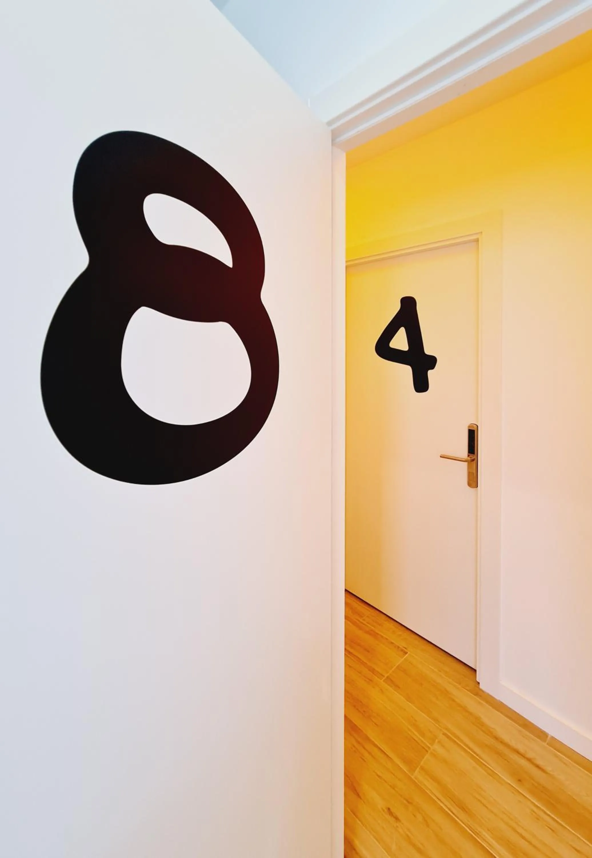 Property building in Bilbao ROOMS & KITCHEN Santutxu