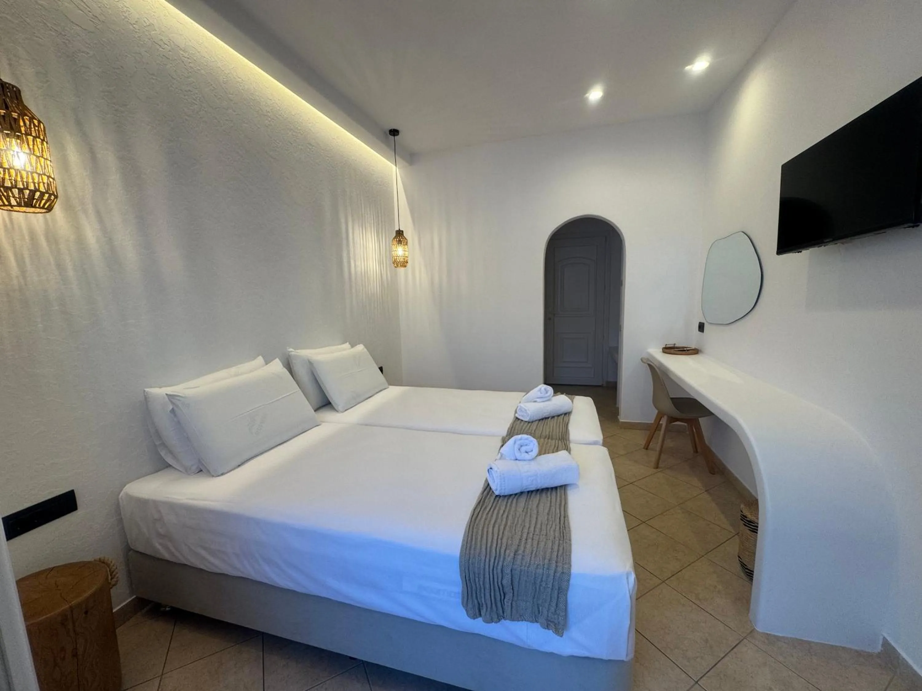 Eleni's Rooms