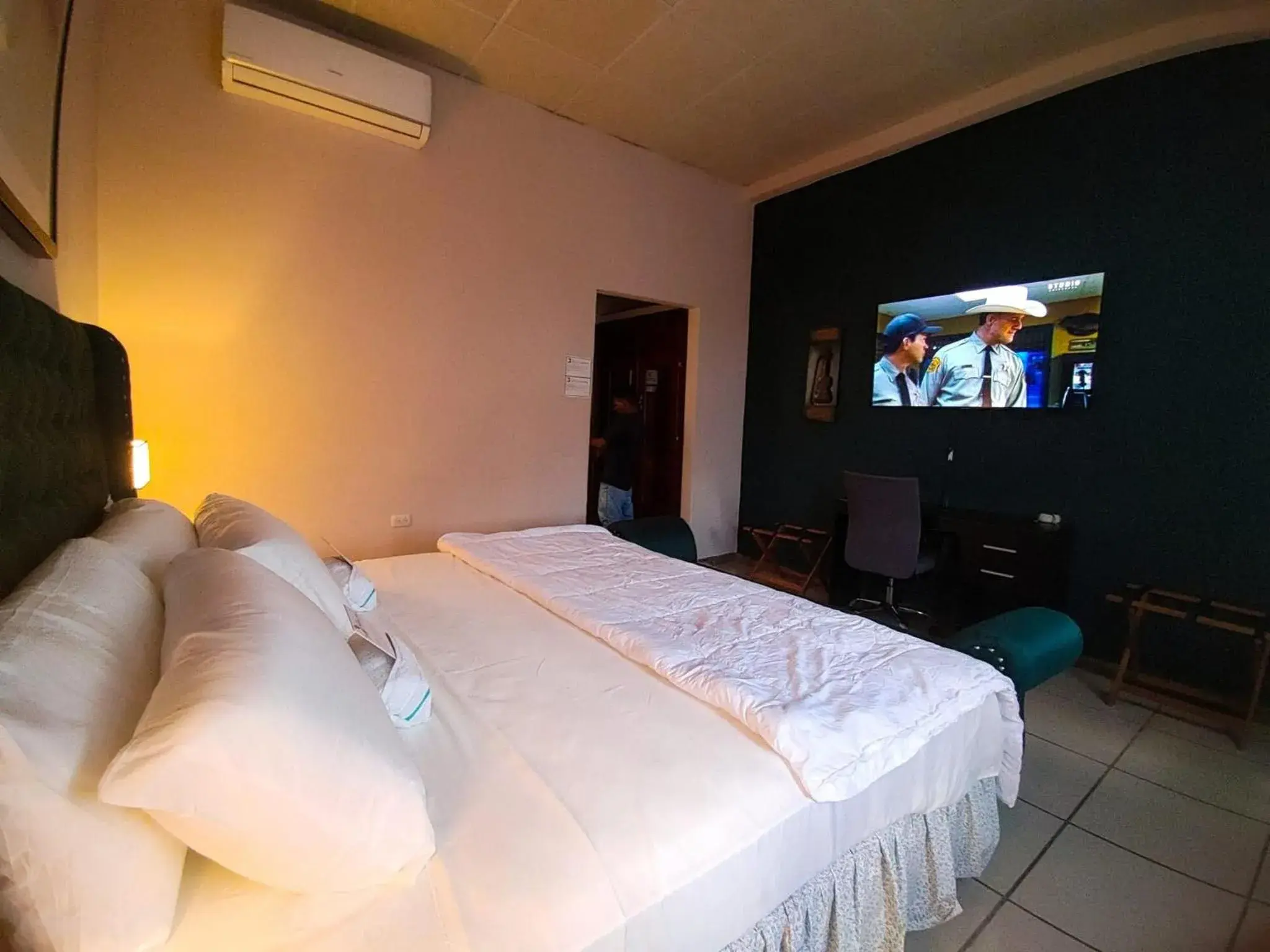 Double Room in Hotel El Campanario Double Room in Hotel El Campanario