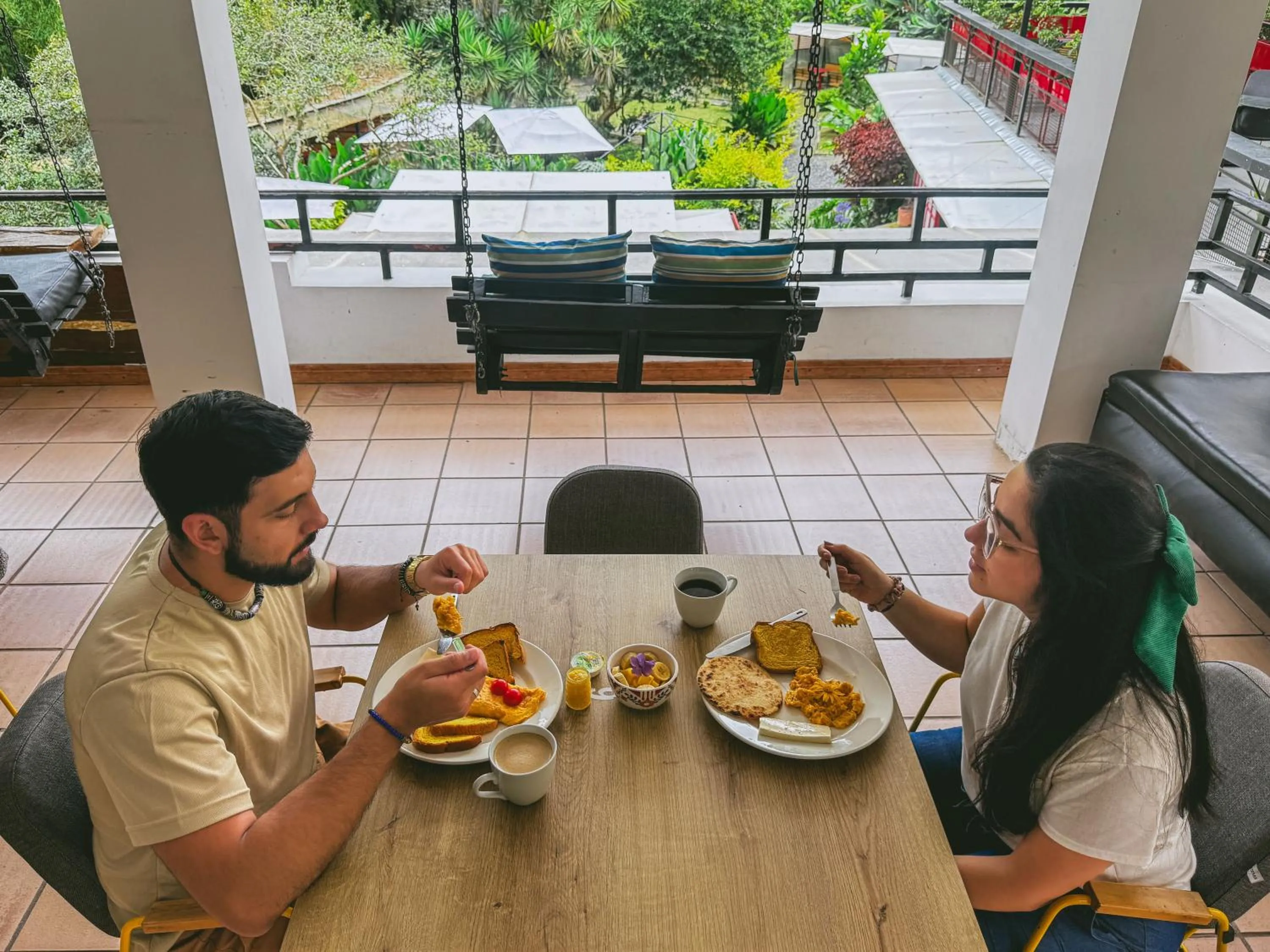 Breakfast in Tierra Maravilla