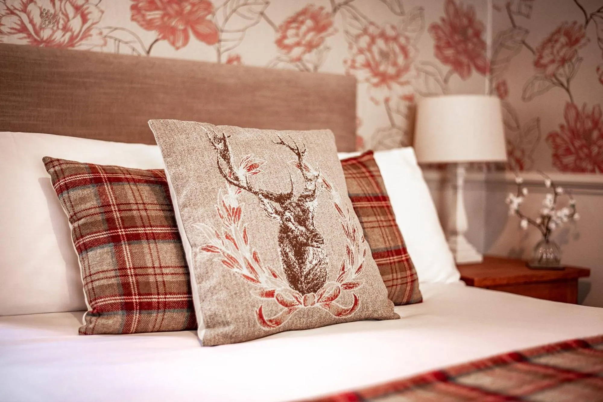 Bed in Trivelles Waterhall Country Gatwick Hotel & airport parking