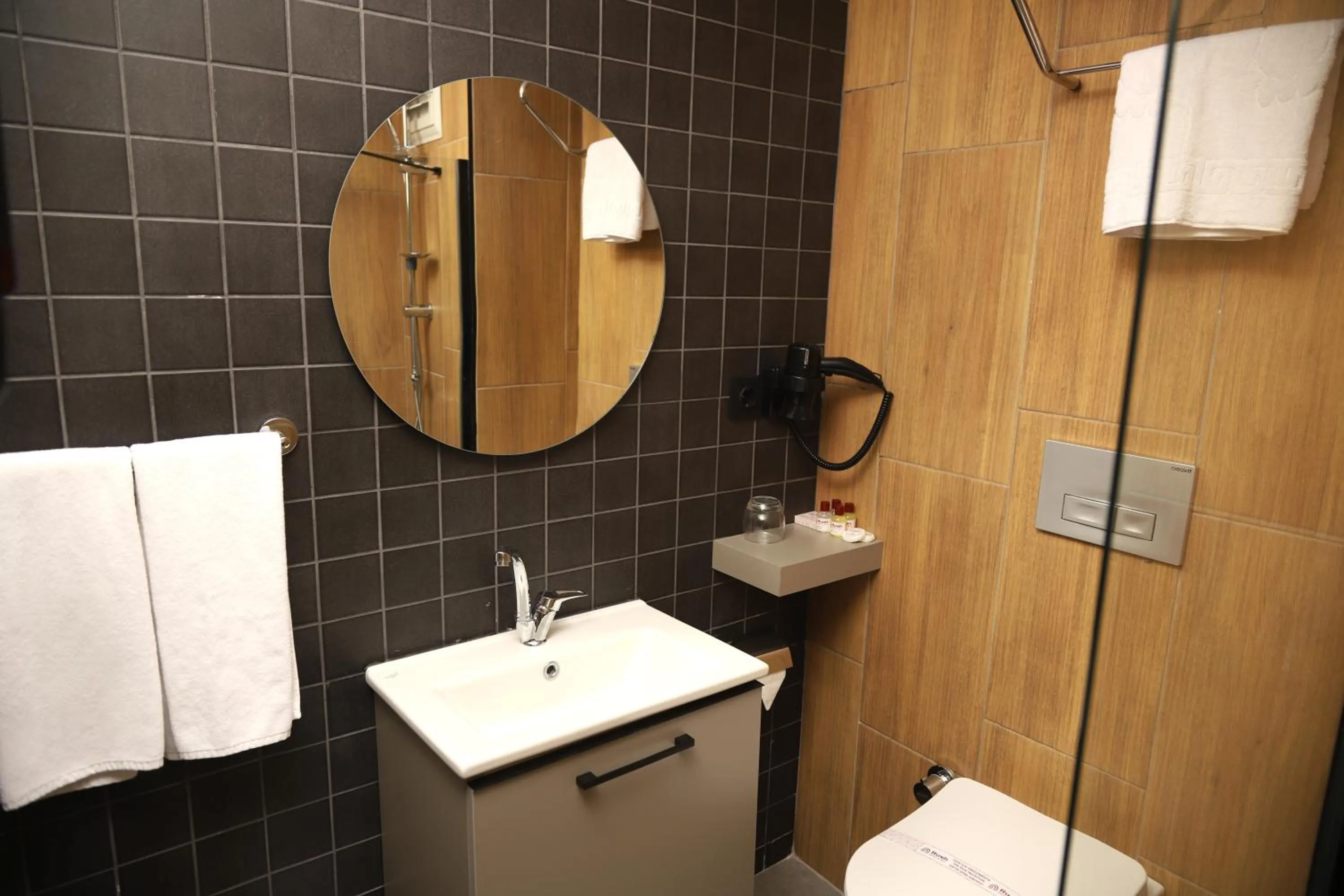 Toilet in Rush Hotel Tokat