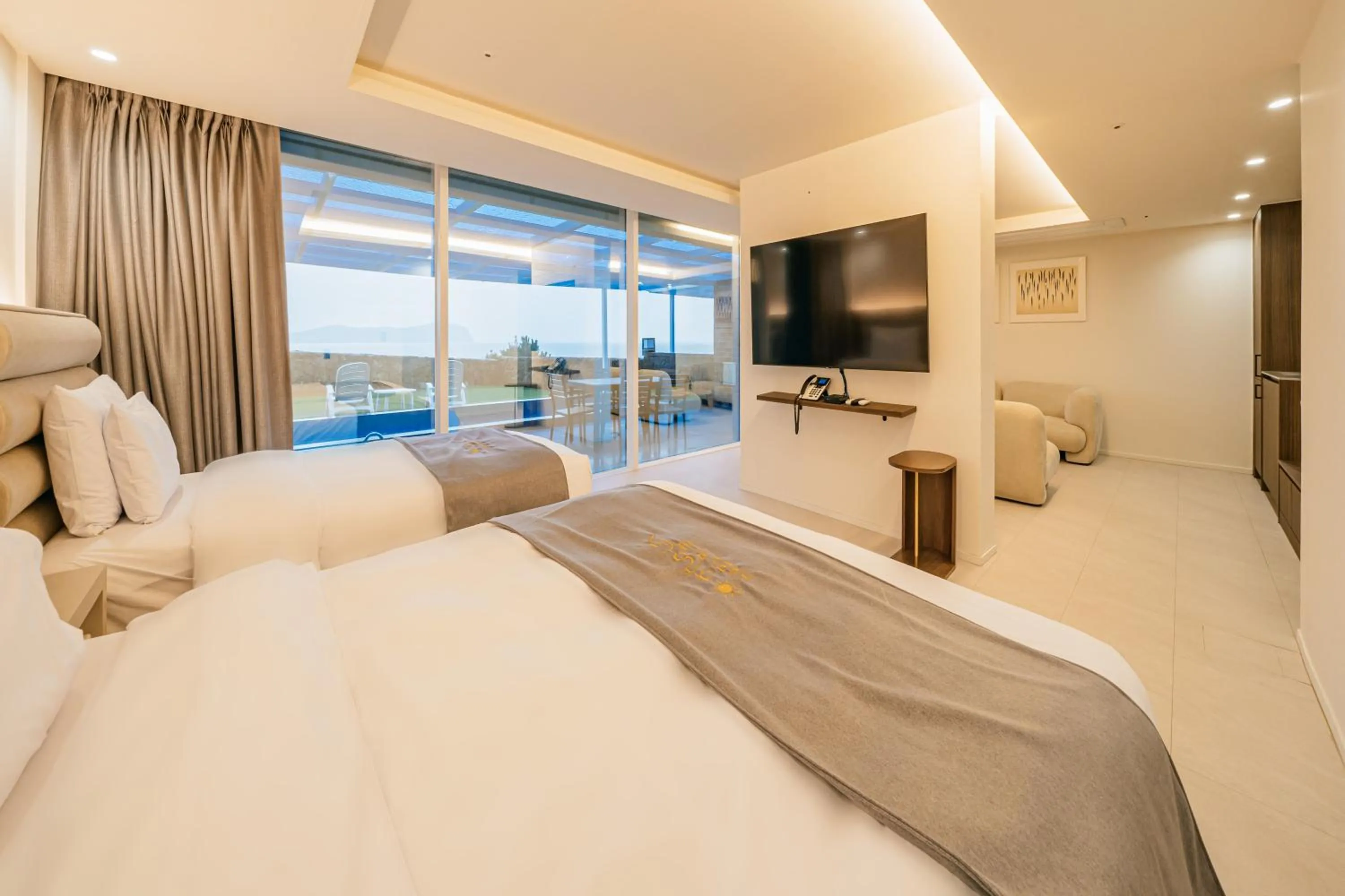 Bed in Haeilri Pool&SPA Hotel