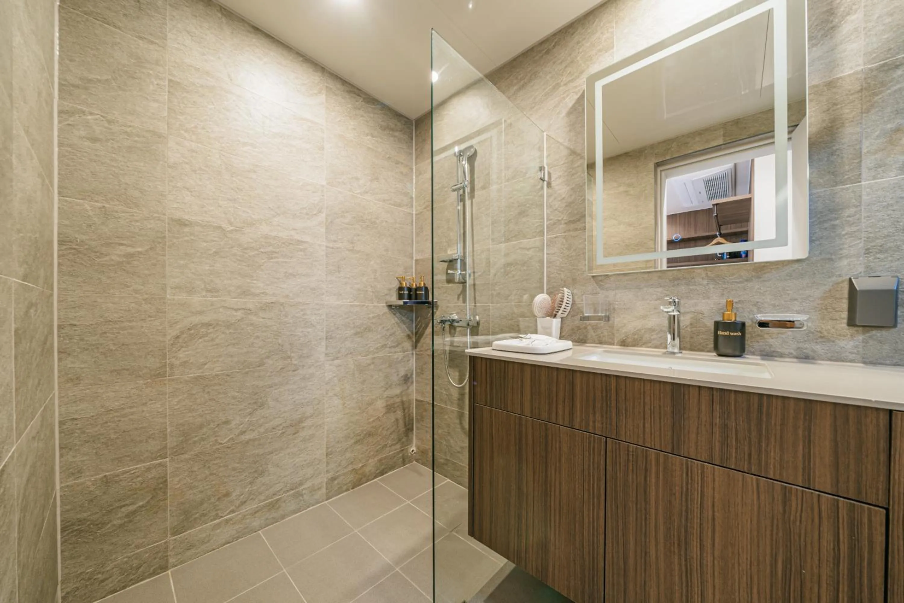 Haeilri Pool&SPA Hotel