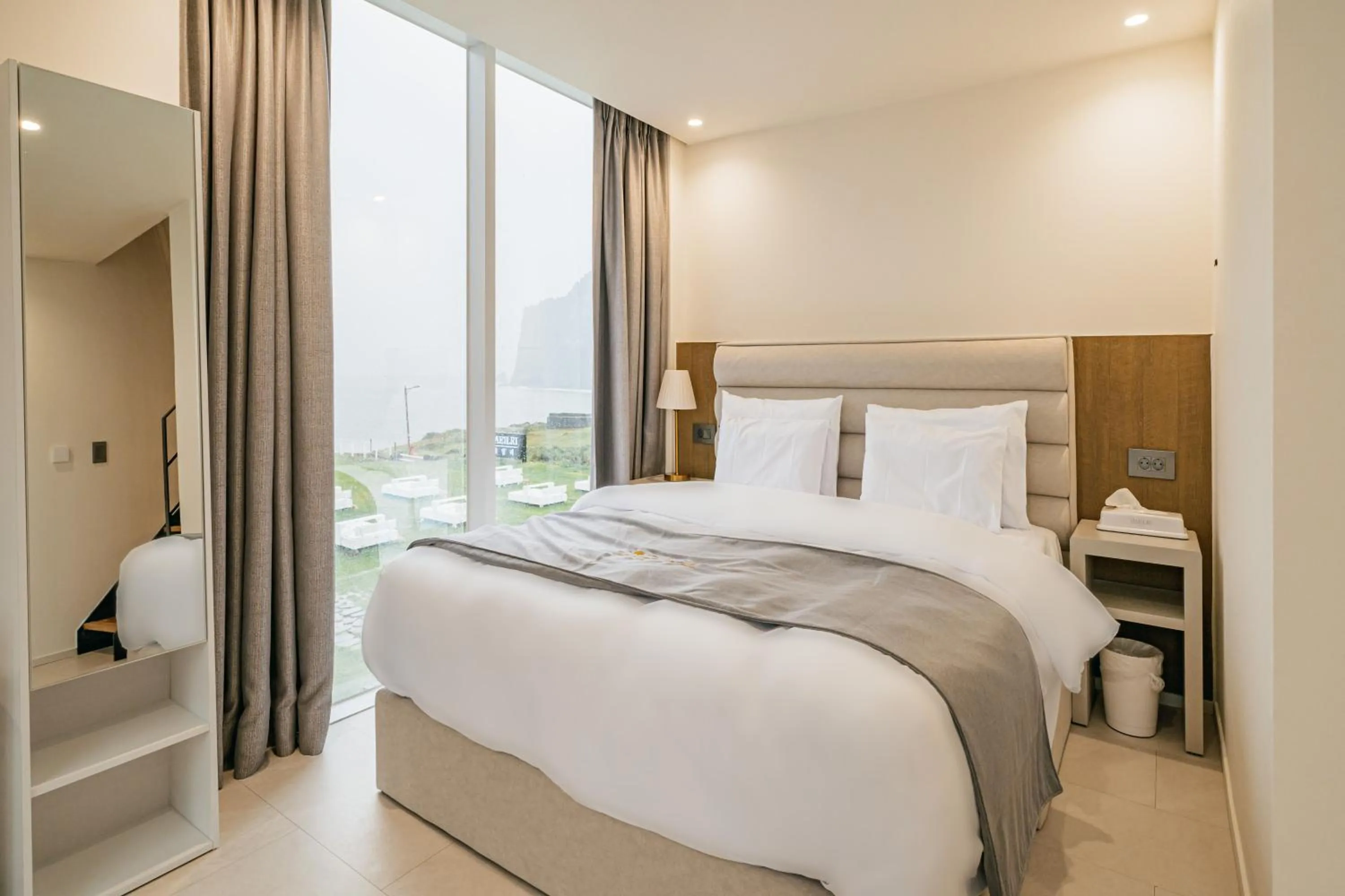 Bed in Haeilri Pool&SPA Hotel