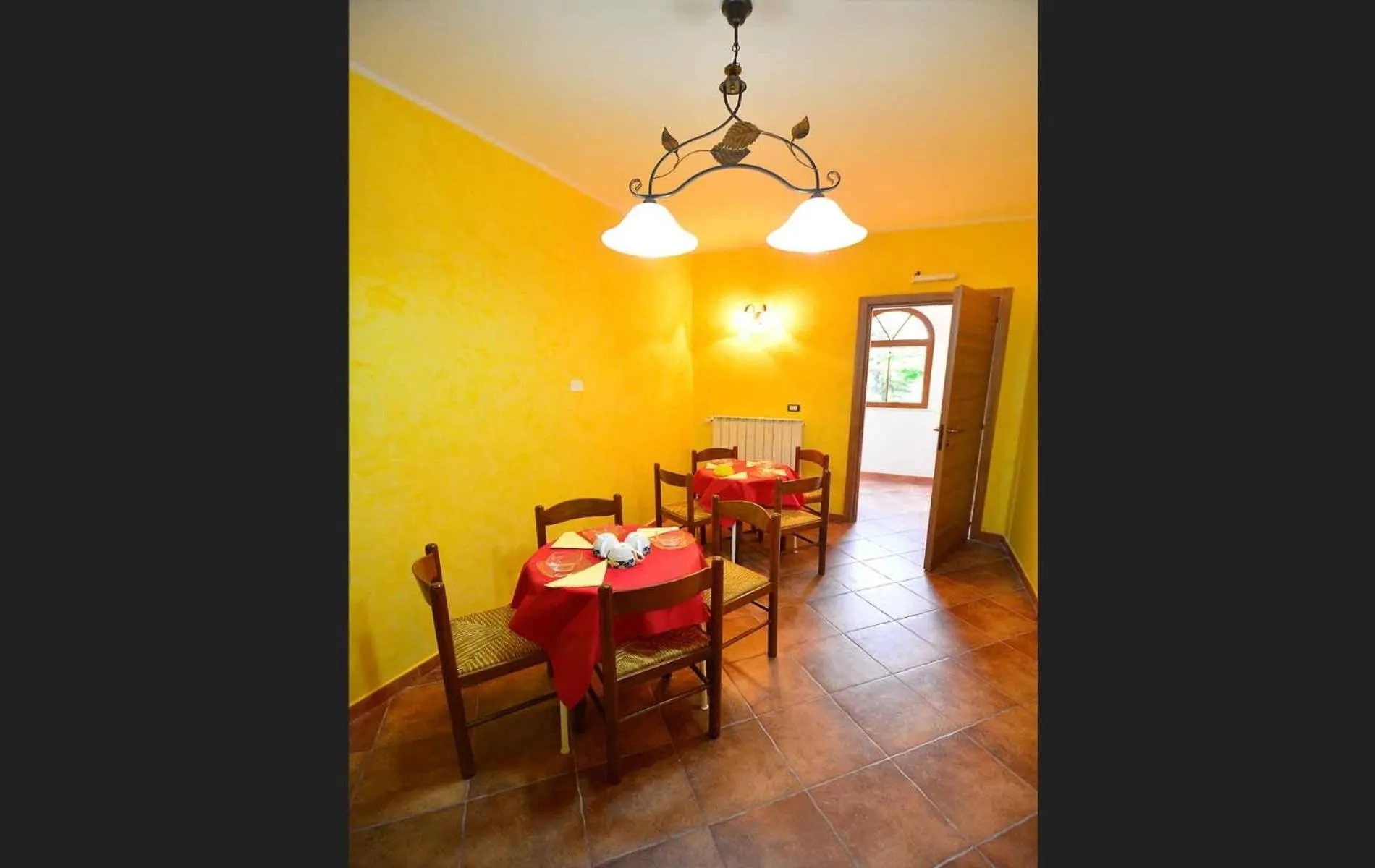 Restaurant/places to eat in B&B Il Casale