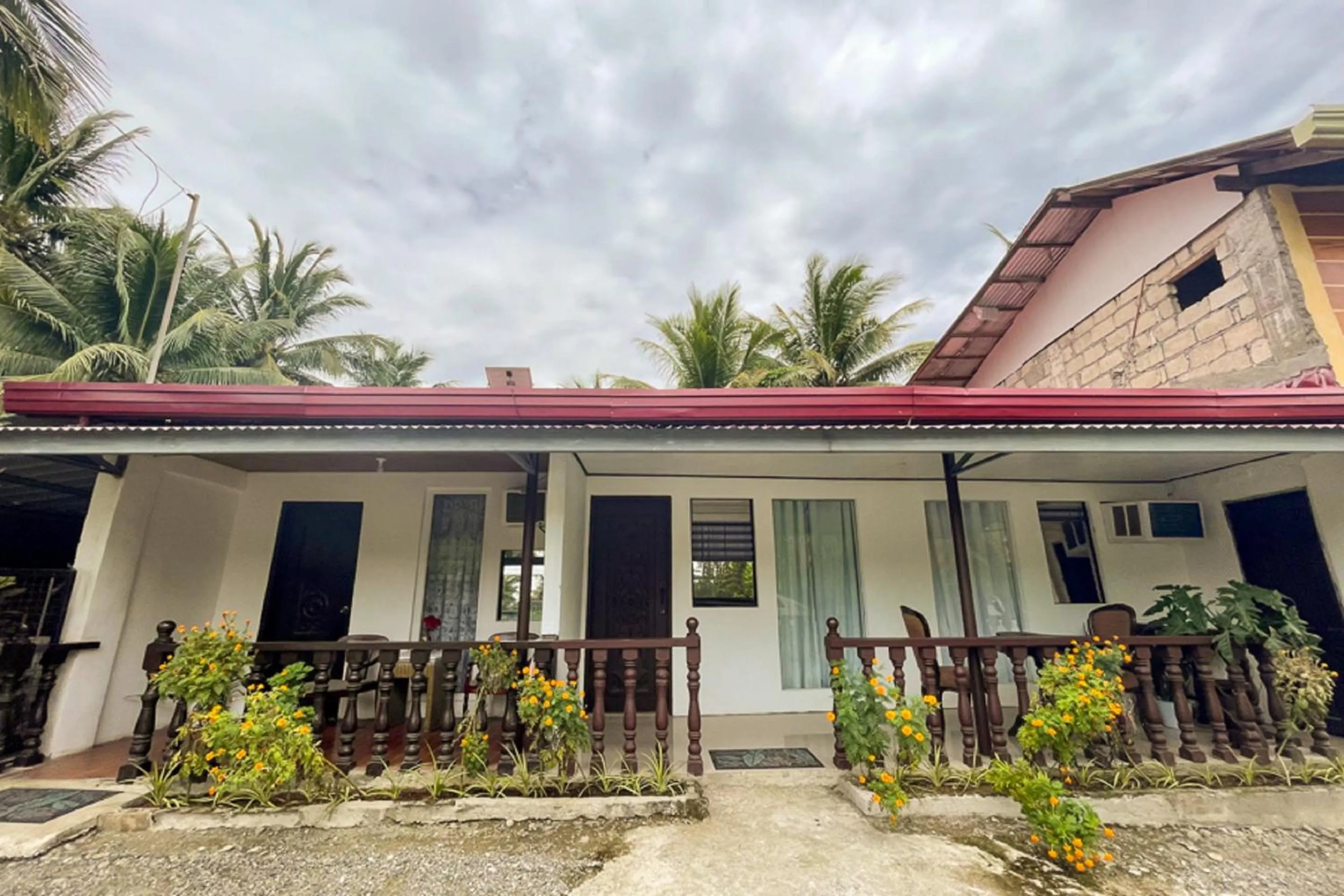 Property building in Isla Virginia Pantalan