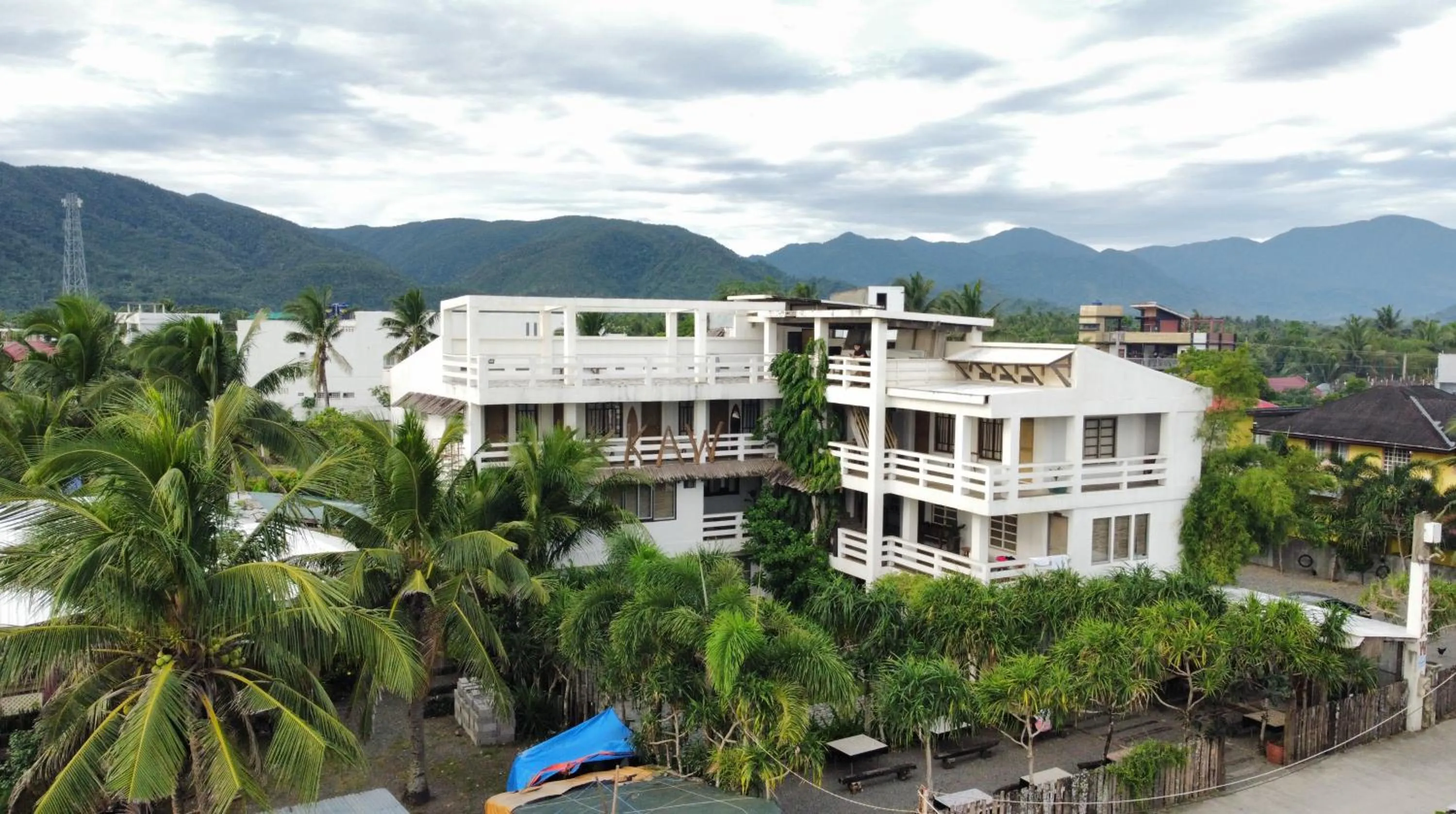 Property building in Akkaw Baler Hometel