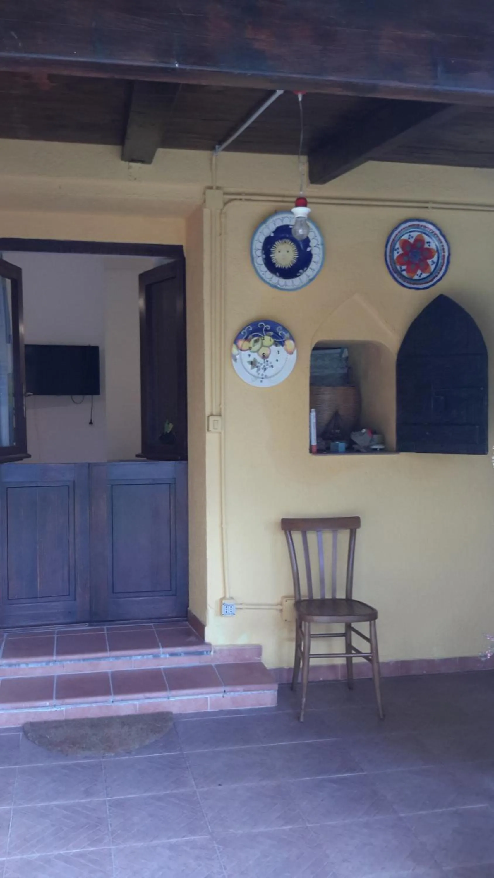 Balcony/Terrace in casa di campagna dal pozzo