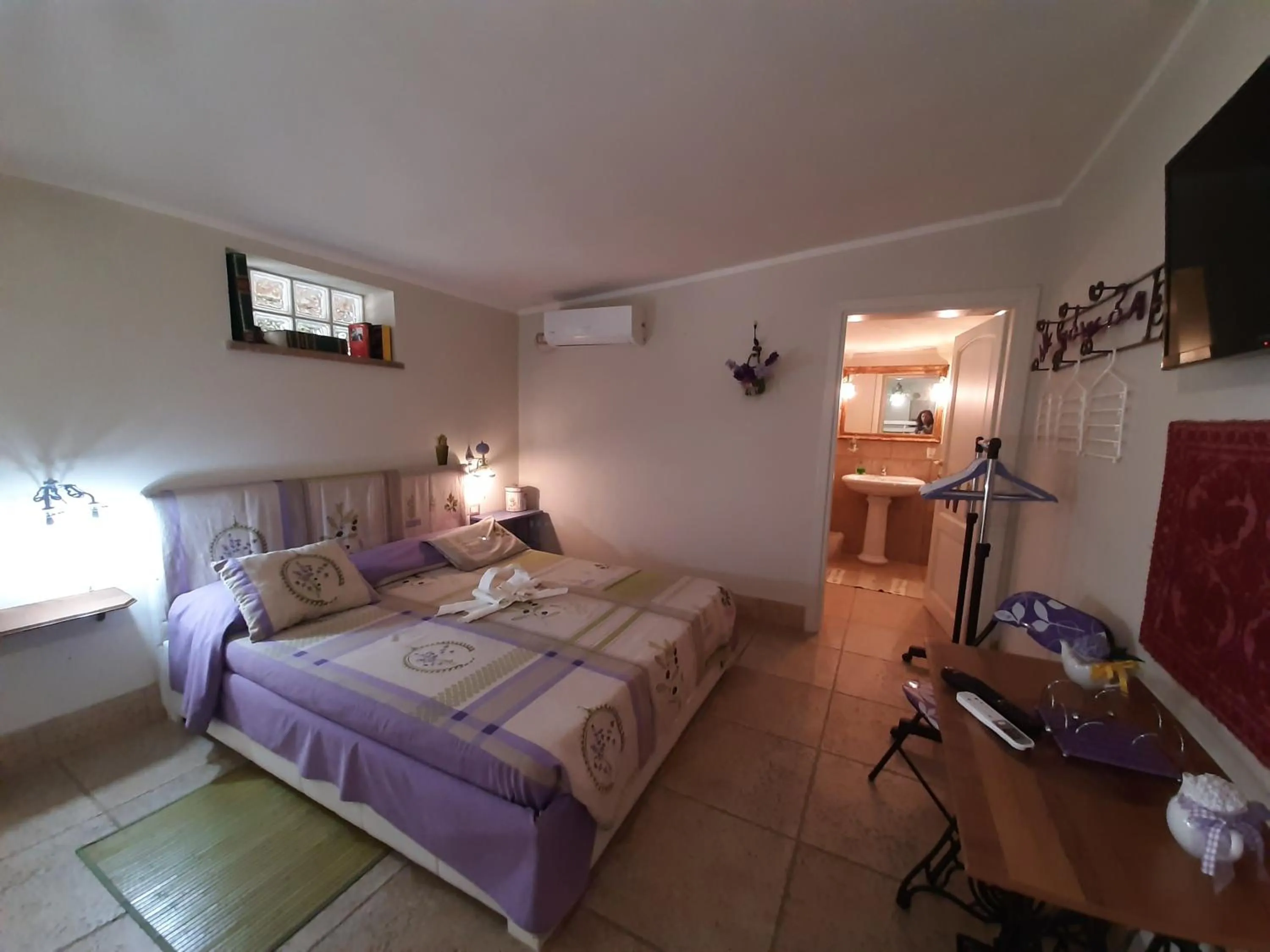 Photo of the whole room, Bed in casa di campagna dal pozzo