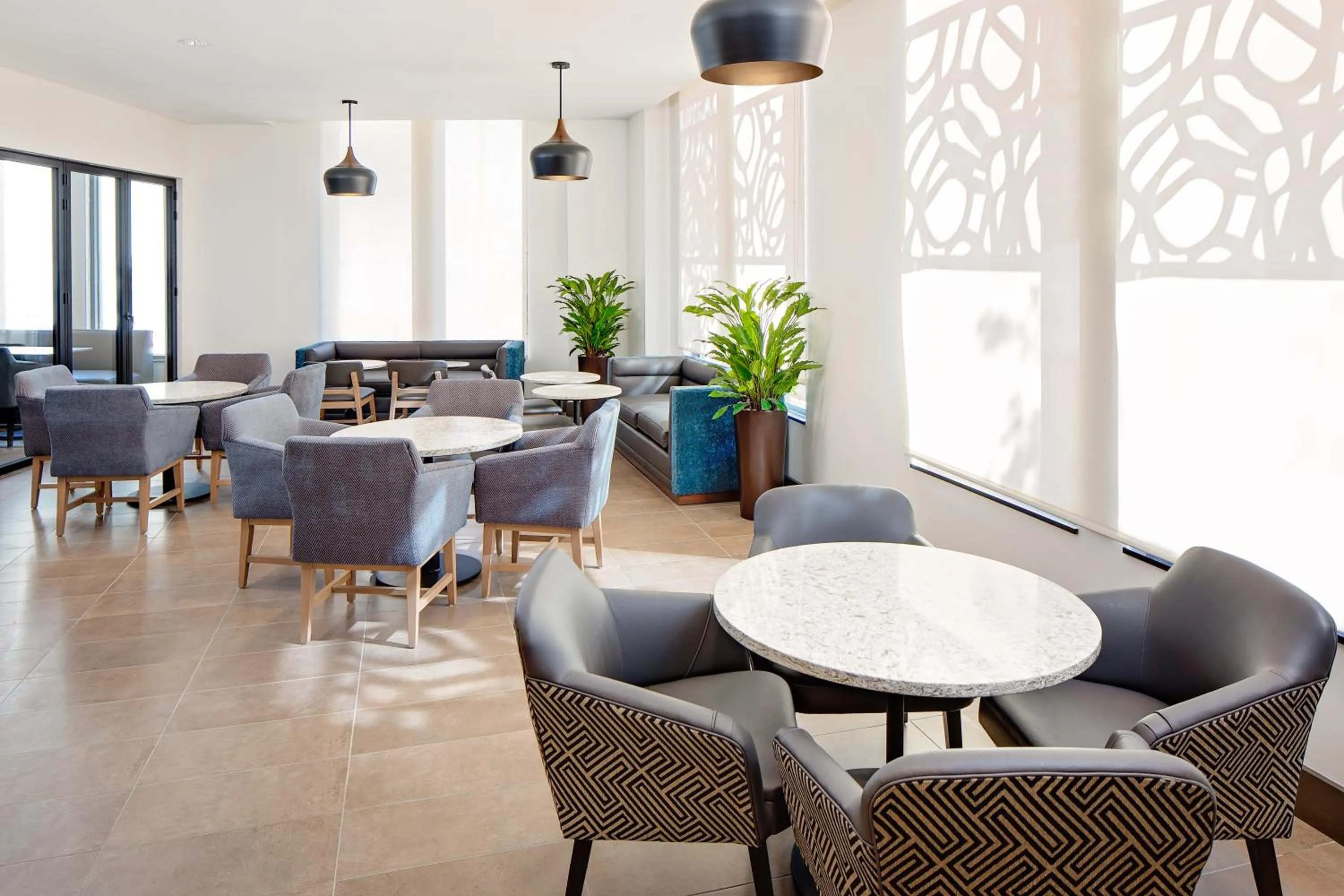 Restaurant/places to eat in Hyatt Place New Orleans Convention Center