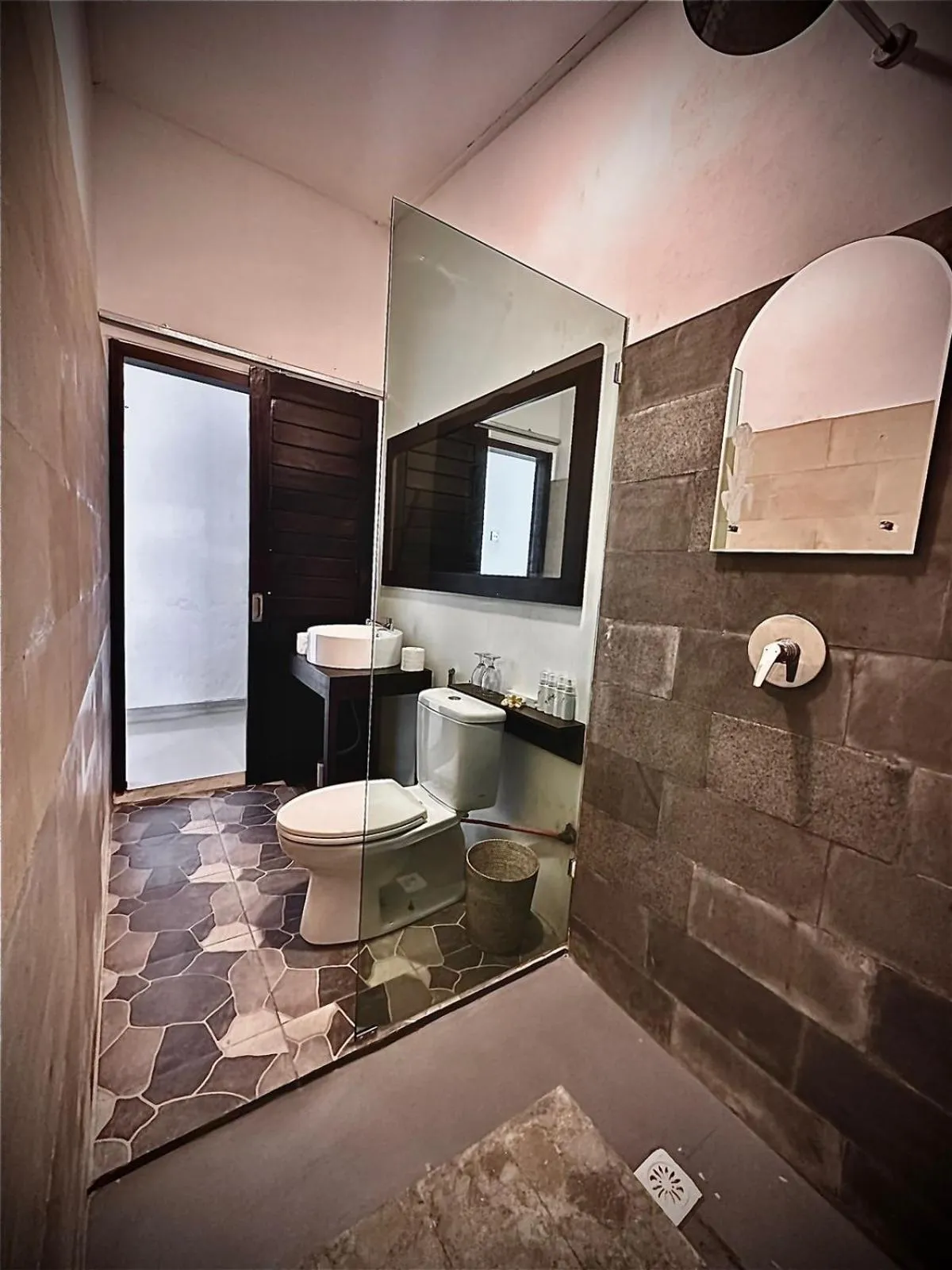 Shower in Maliqa Villas Nusa Penida