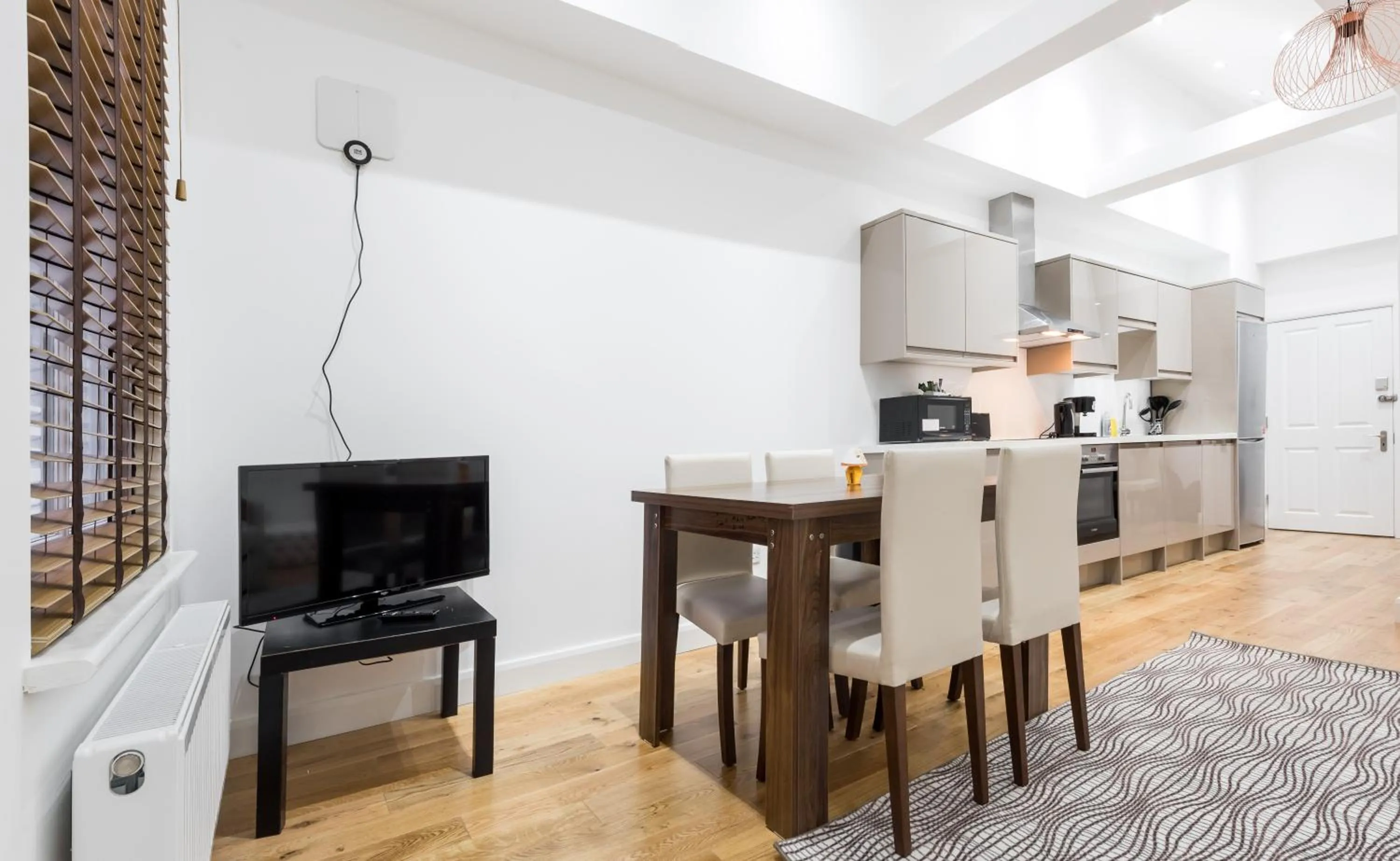 Dining area in Aldgate Flats