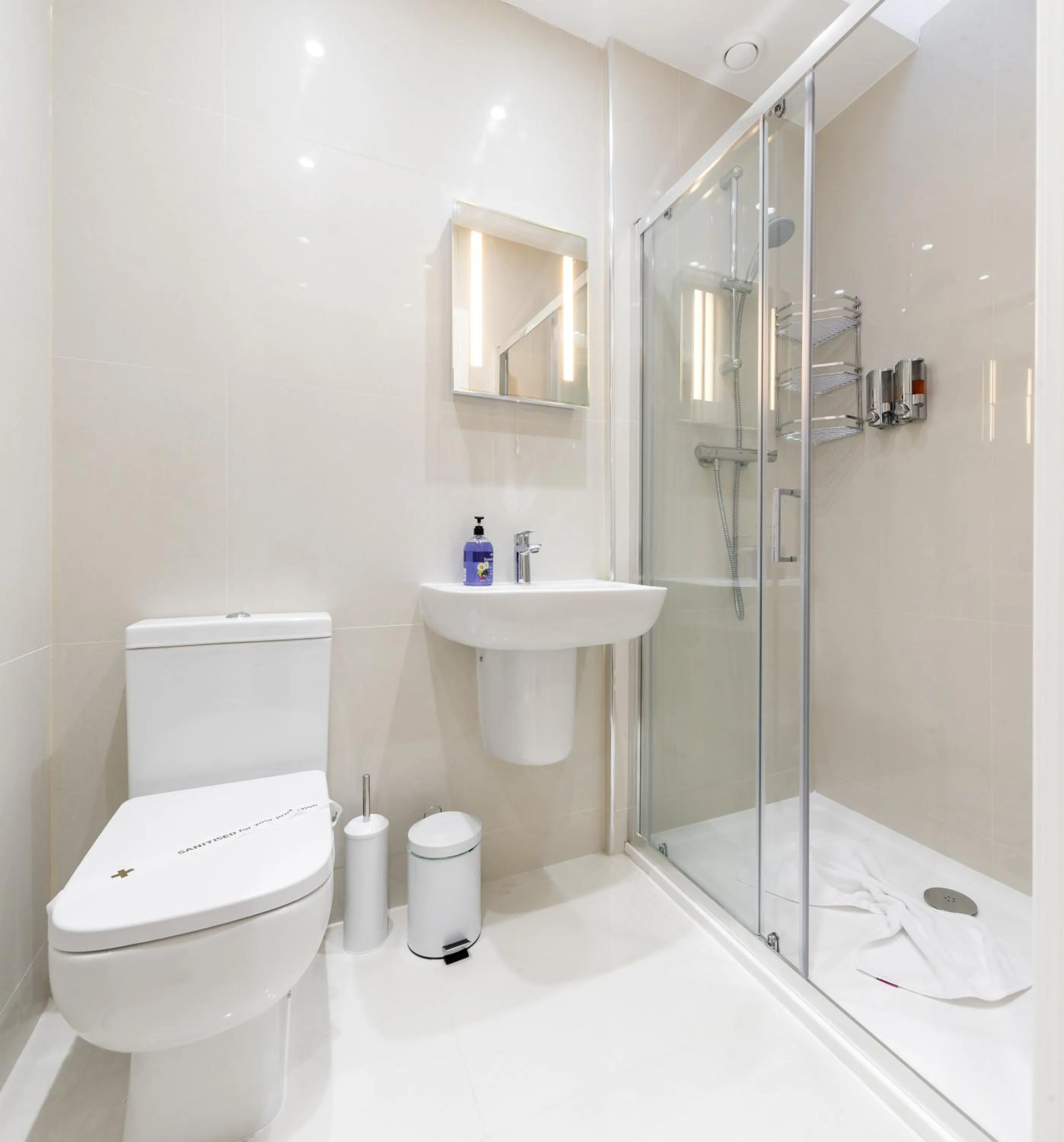Bathroom in Aldgate Flats