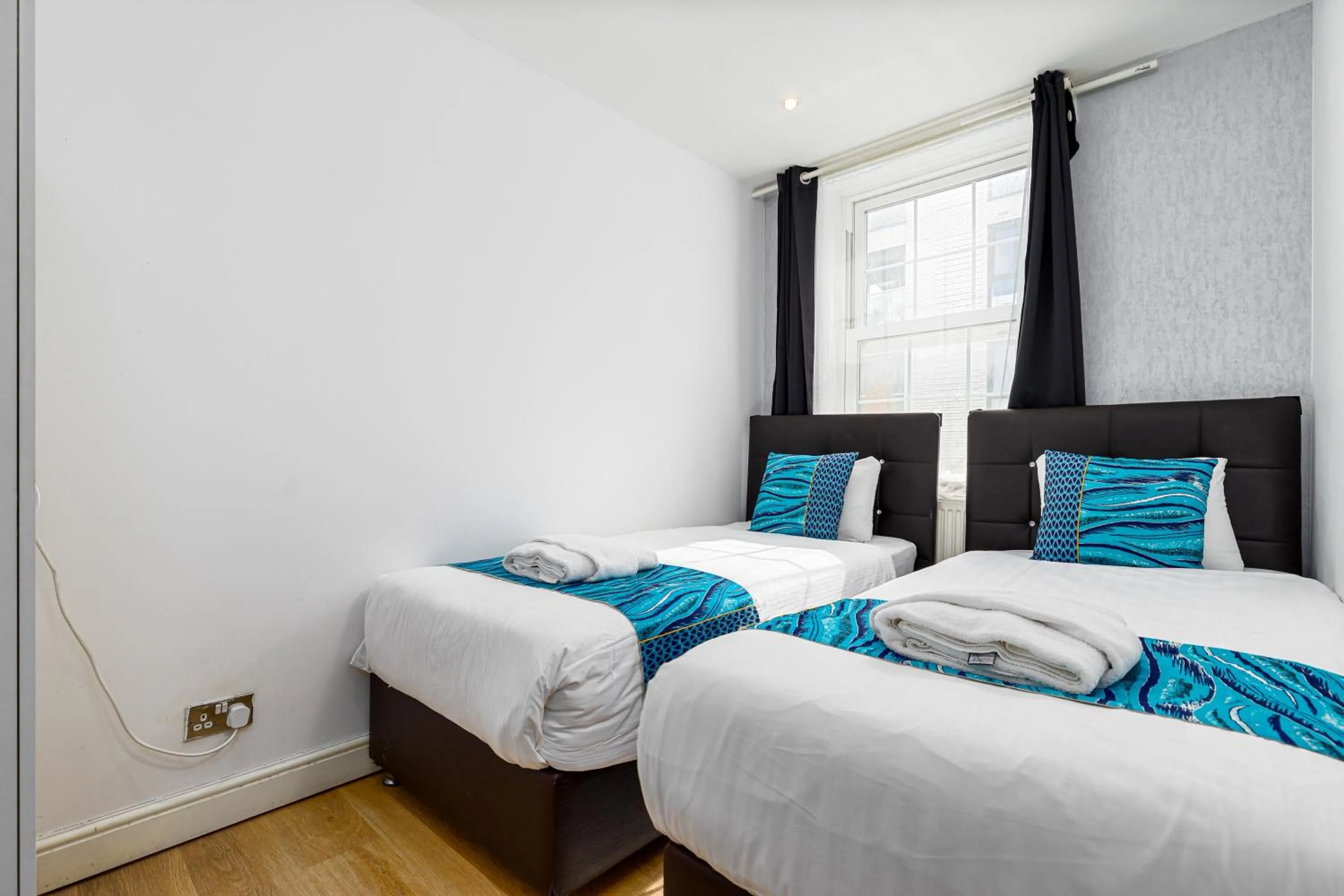 Bed in Aldgate Flats