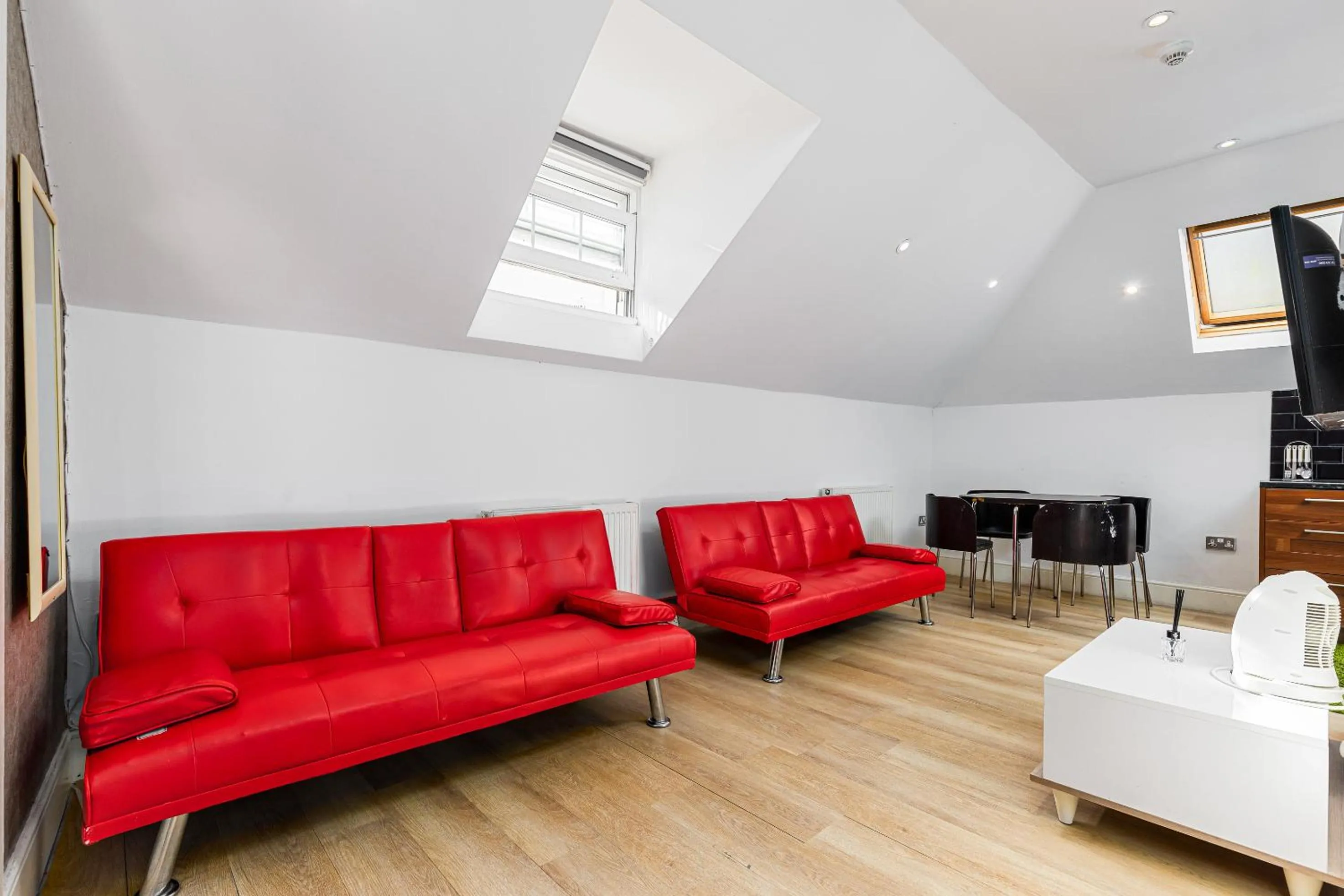 Aldgate Flats