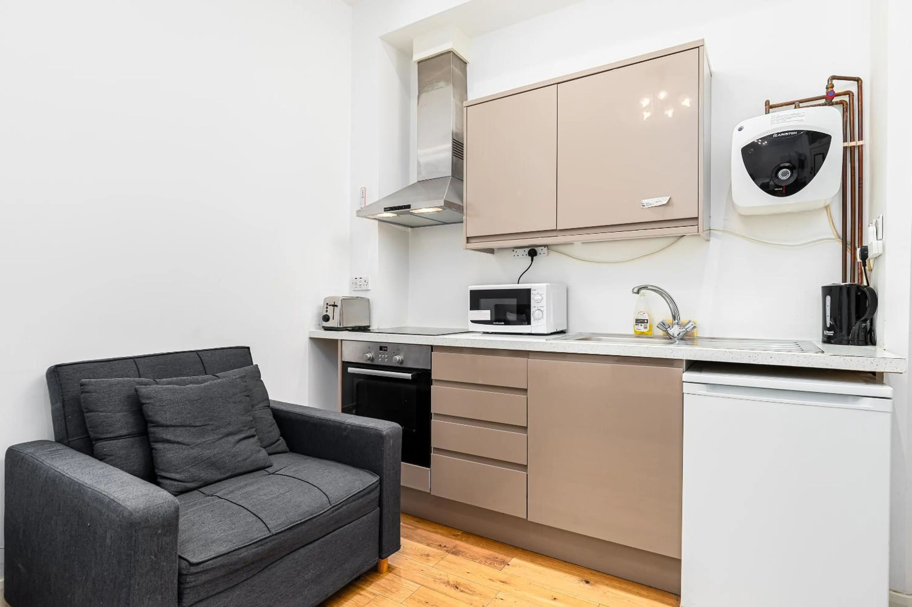 Aldgate Flats