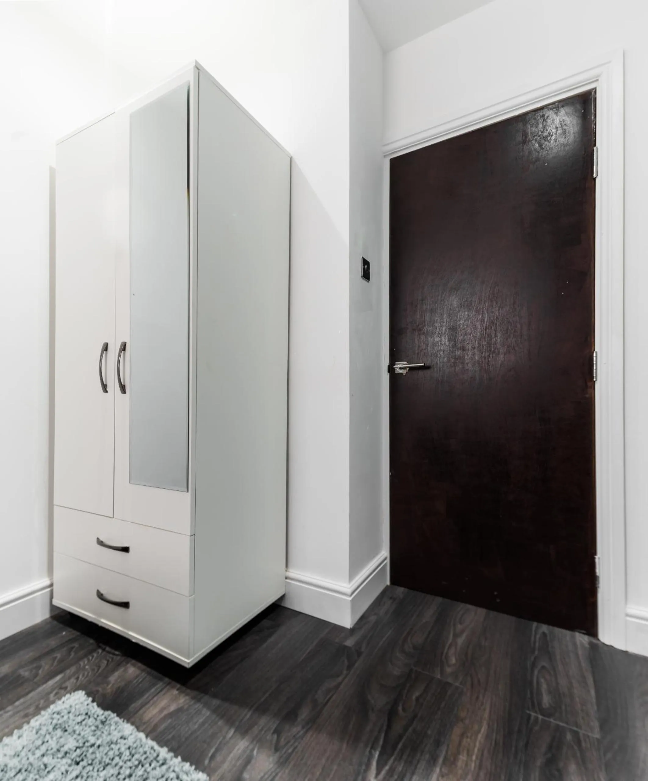 Bedroom in Aldgate Flats
