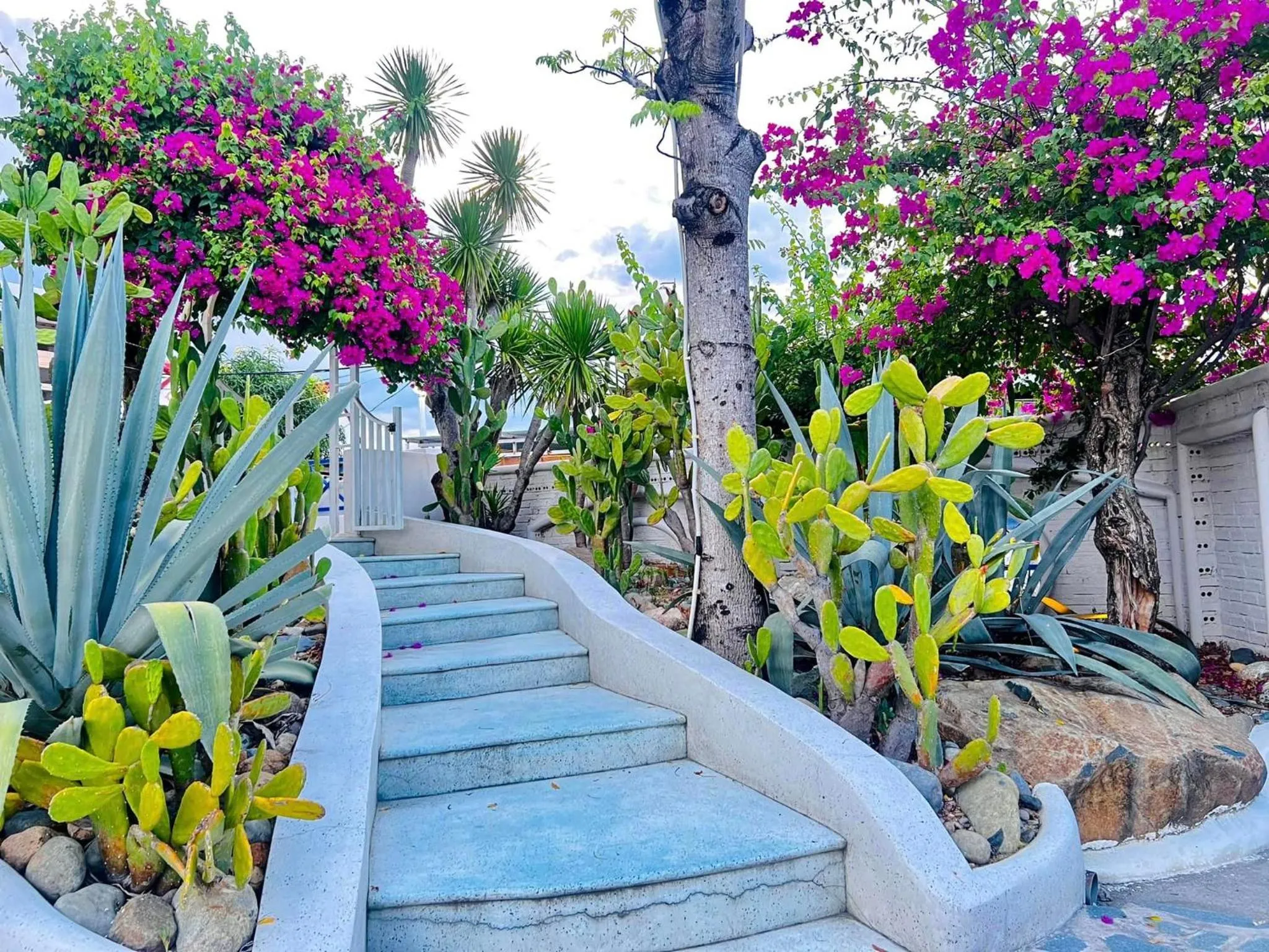 Day in Santorini Villa Cam Ranh