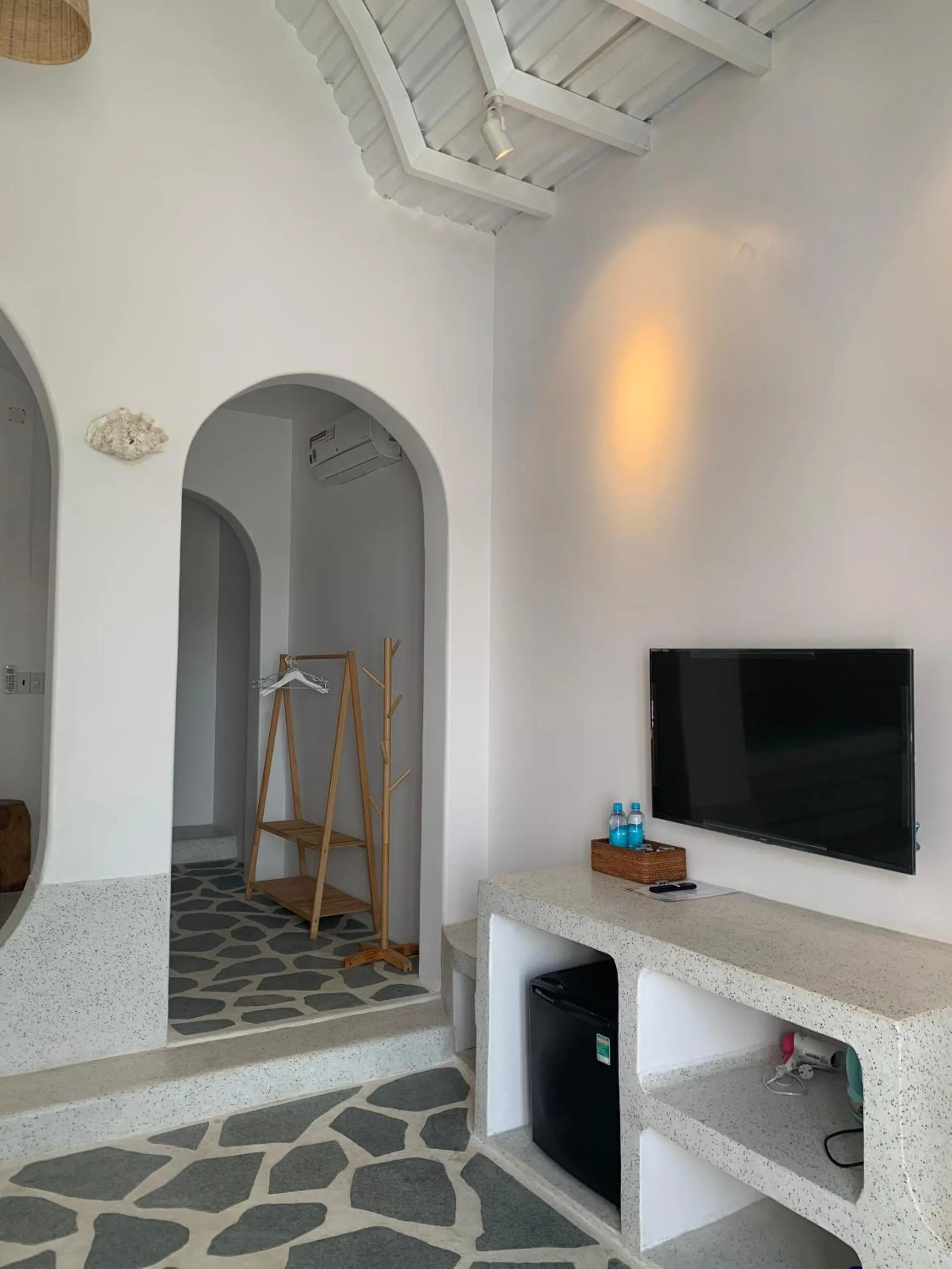 TV and multimedia in Santorini Villa Cam Ranh