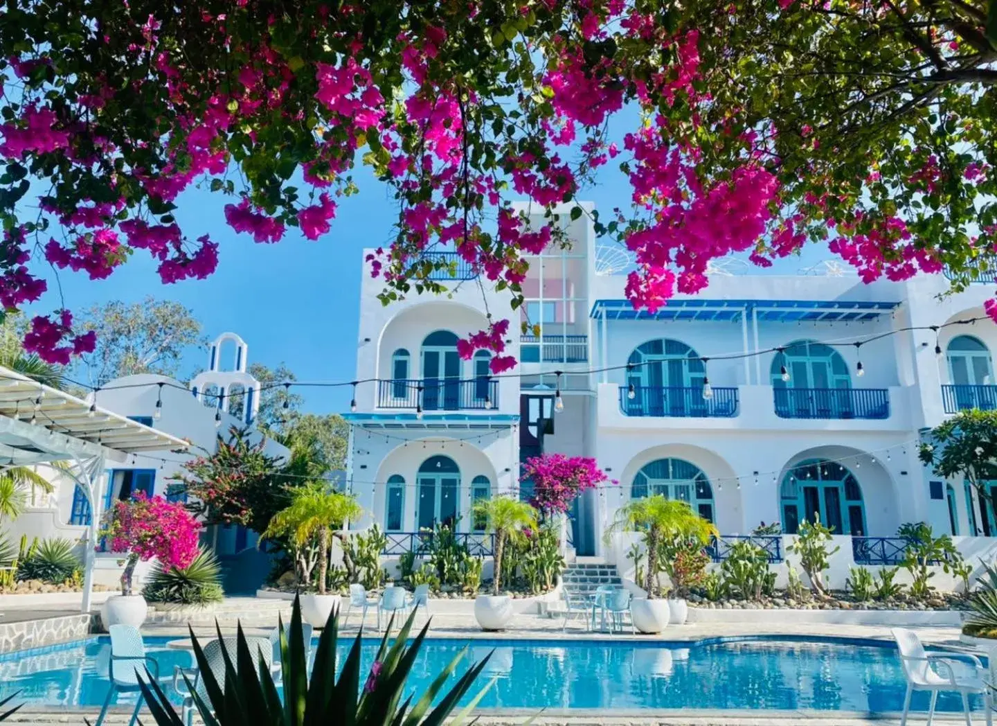 Property building in Santorini Villa Cam Ranh Property building in Santorini Villa Cam Ranh