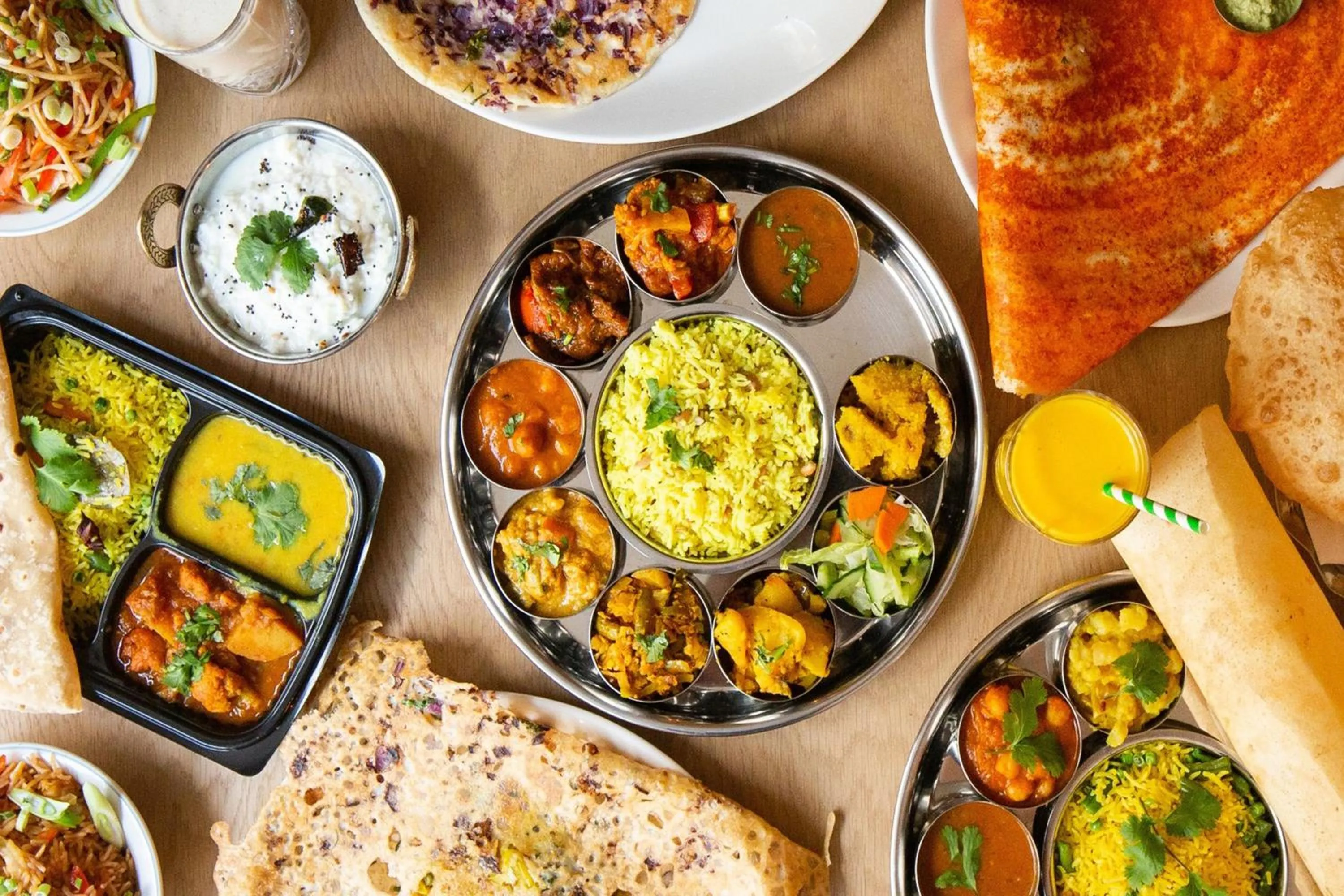 Restaurant/places to eat in Hotel The Grand Dewan